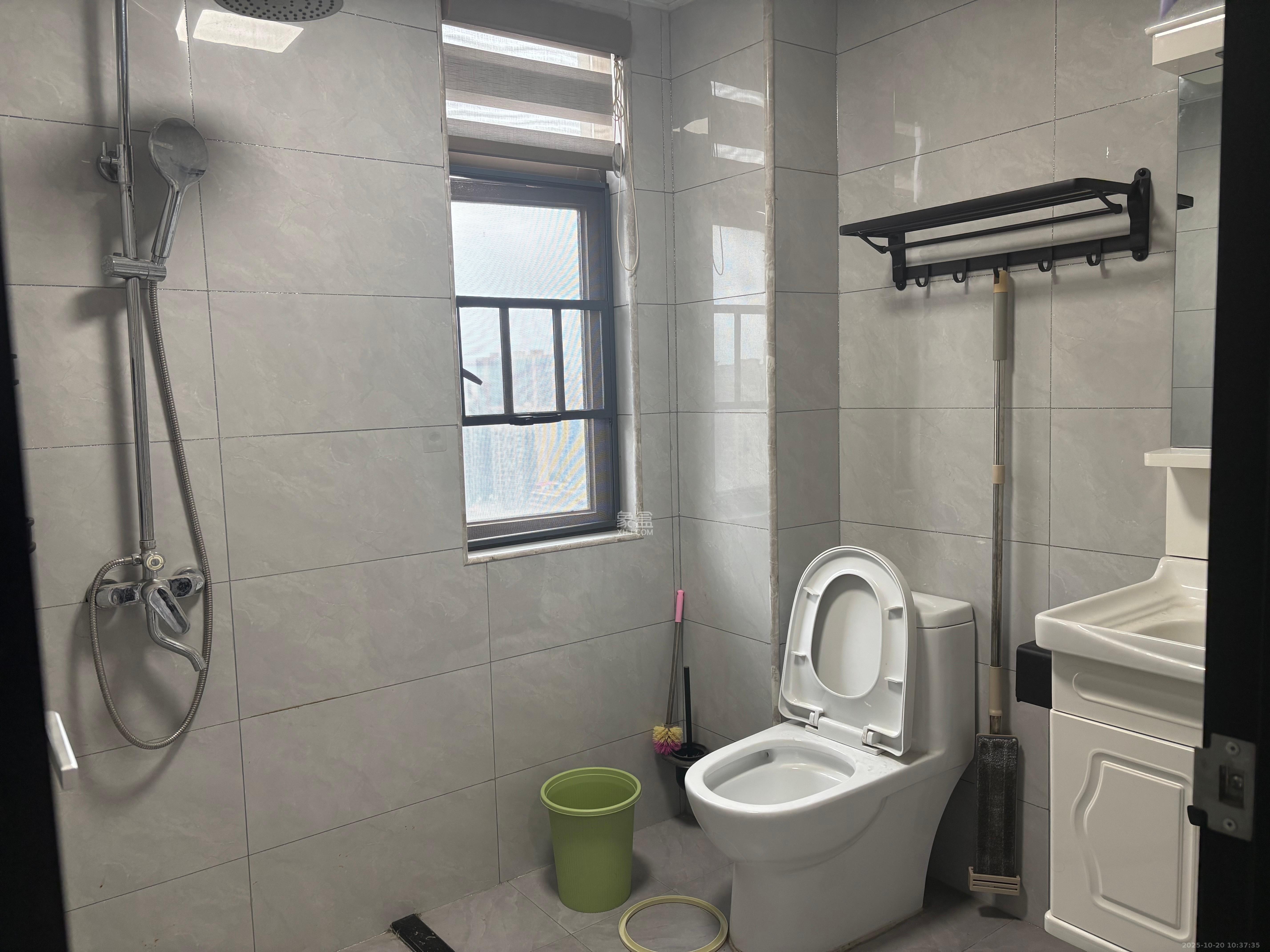 江山帝景哈佛  3室2厅2卫    2800.0元/月 江山帝景哈佛  3室2厅2卫    2800.0元/月室内图