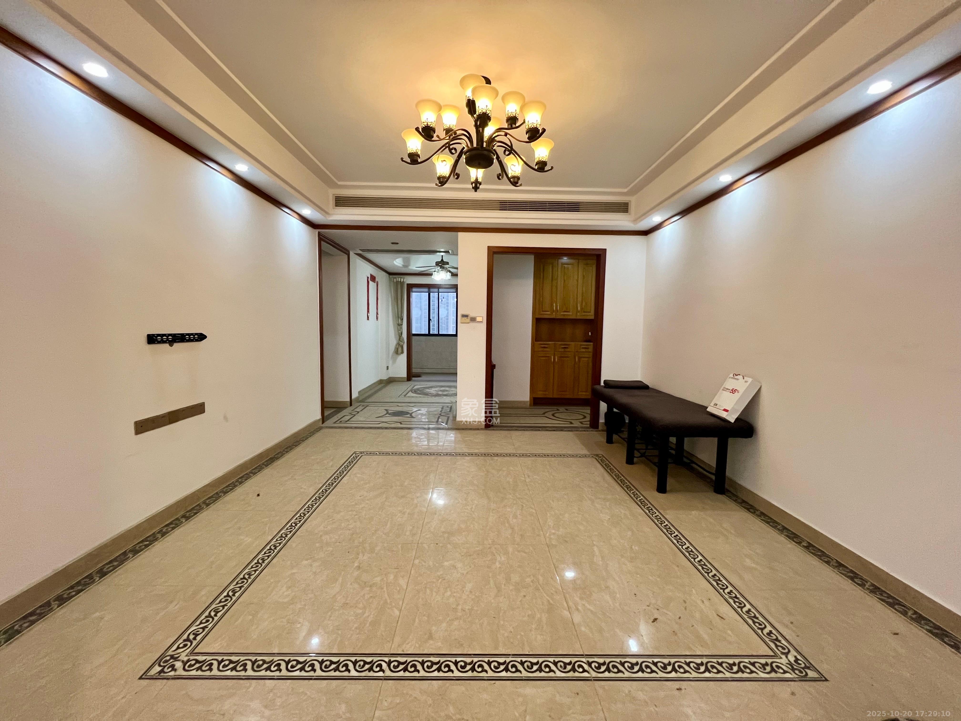 堤亚纳湾(深业沙河城)  4室2厅2卫    3200.0元/月 堤亚纳湾(深业沙河城)  4室2厅2卫    3200.0元/月