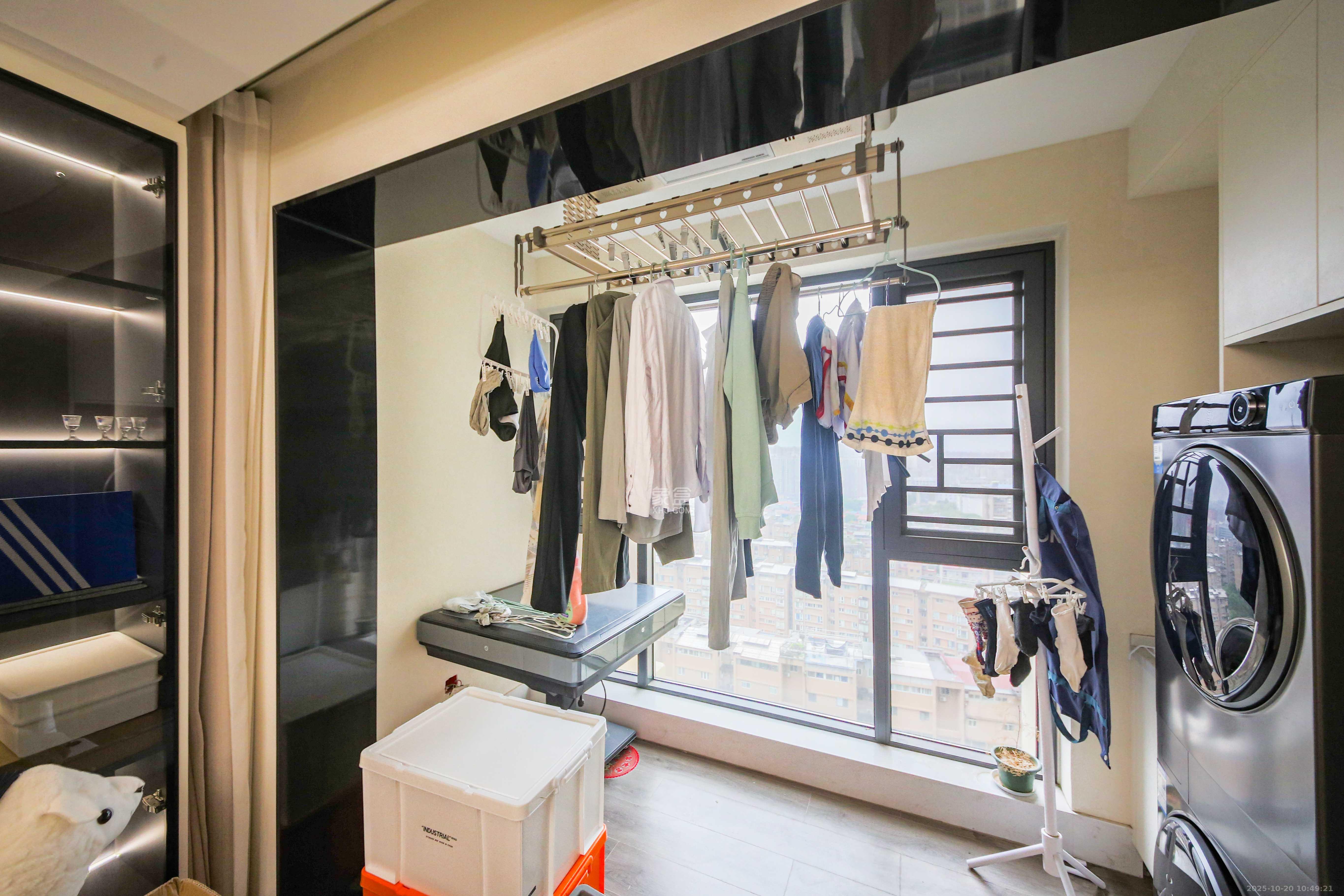 弘阳时光里  3室2厅2卫    135.0万阳台