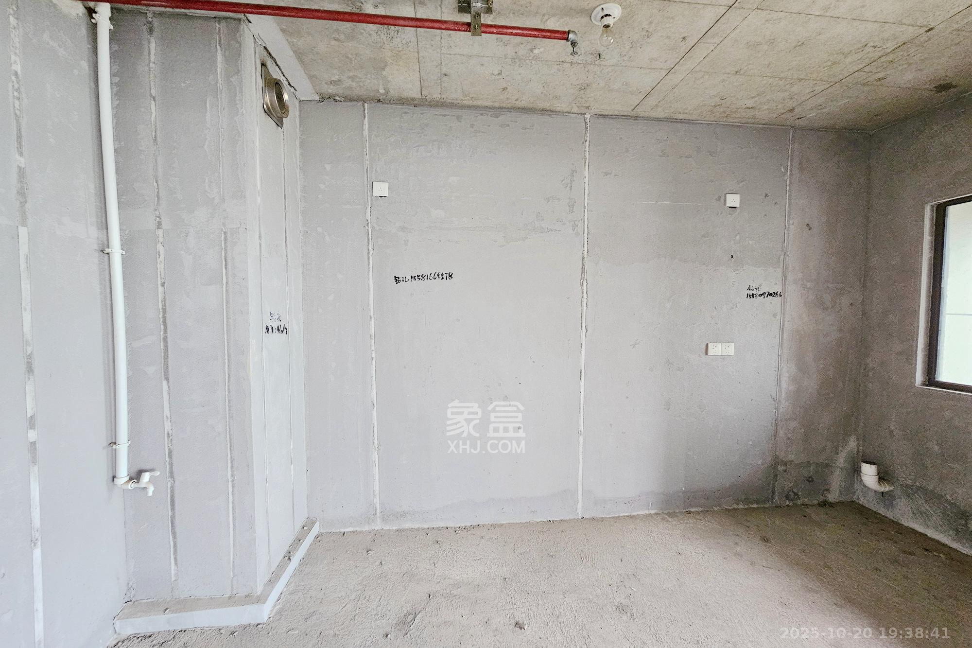 阳光城尚东湾愉景苑 5室2厅3卫 165.0万 阳光城尚东湾愉景苑 5室2厅3卫 165.0万其他