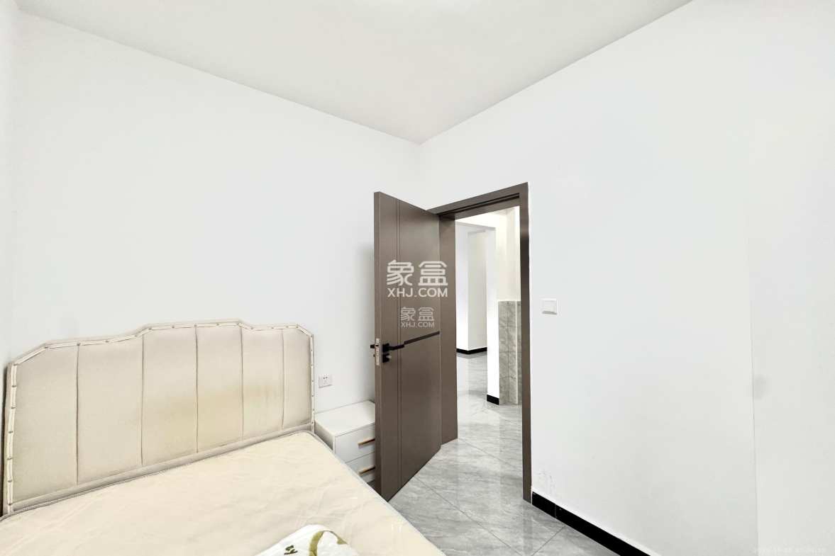 中南红领邦(红星嘉和苑) 1室0厅0卫 2200.0元/月 中南红领邦(红星嘉和苑) 1室0厅0卫 2200.0元/月室内图