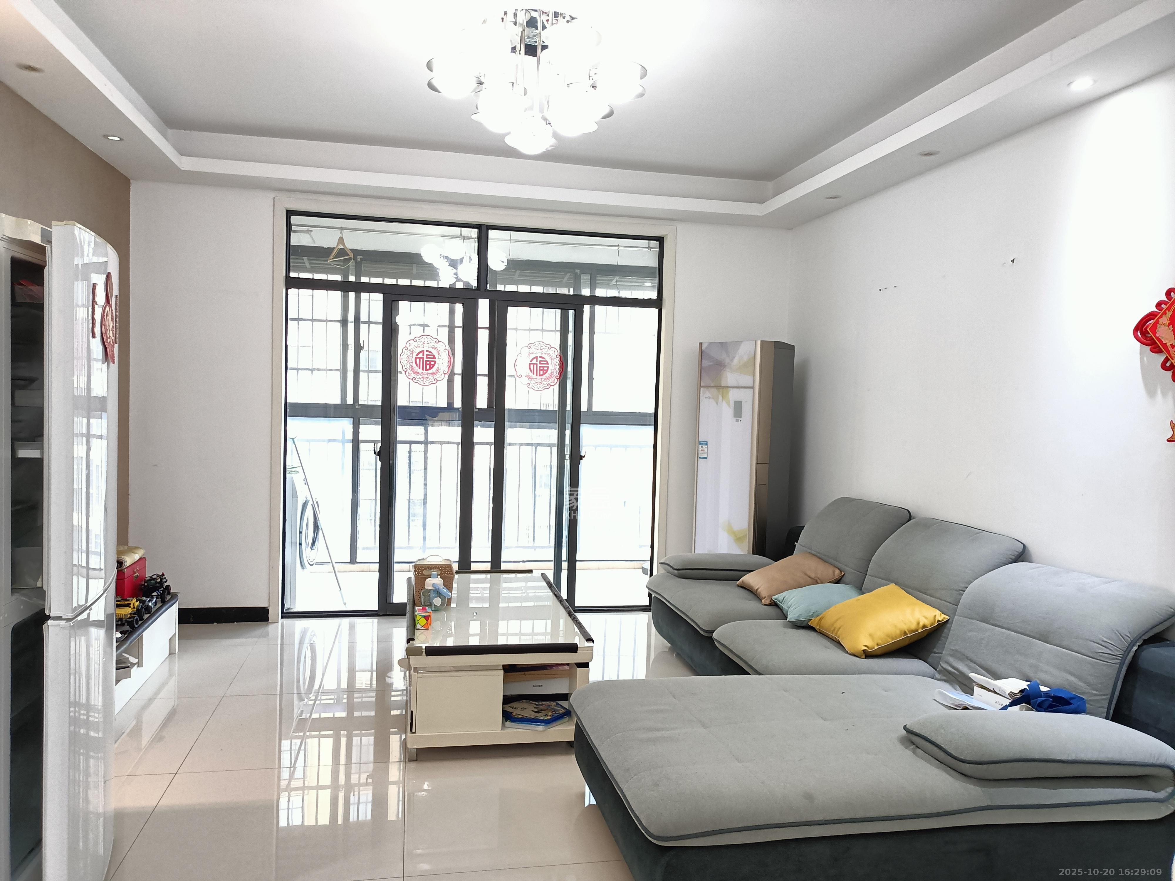 晟通城 3室2厅1卫 1800.0元/月 晟通城 3室2厅1卫 1800.0元/月室内图