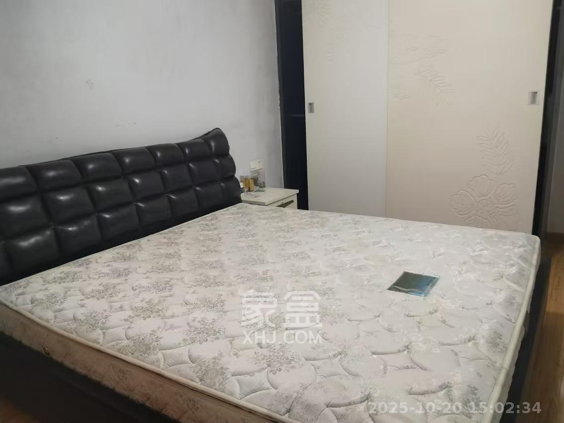 西子花苑  2室2厅1卫    2100.0元/月 西子花苑  2室2厅1卫    2100.0元/月室内图