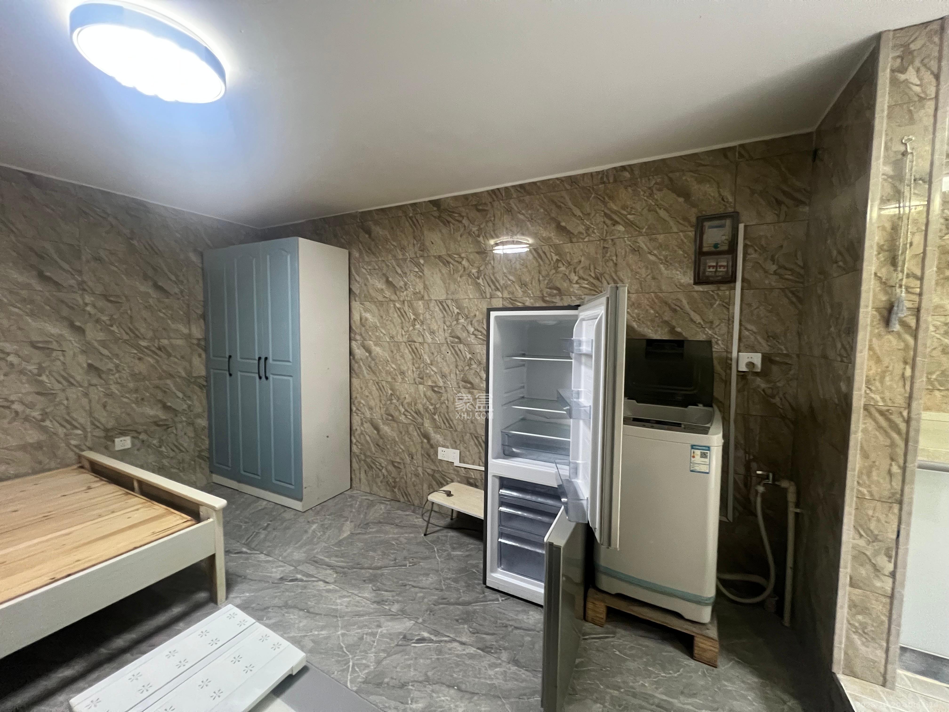 七里营老电表厂宿舍 1室0厅0卫 800.0元/月 七里营老电表厂宿舍 1室0厅0卫 800.0元/月室内图