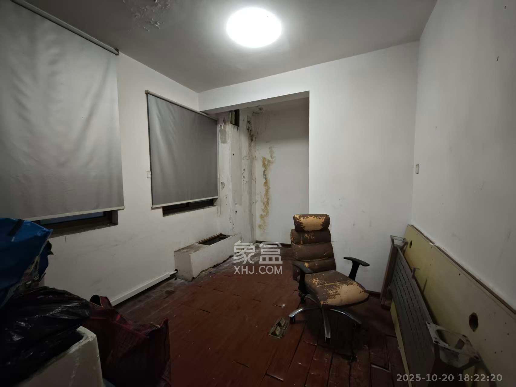 中域蓉城 4室2厅2卫 4500.0元/月 中域蓉城 4室2厅2卫 4500.0元/月室内图