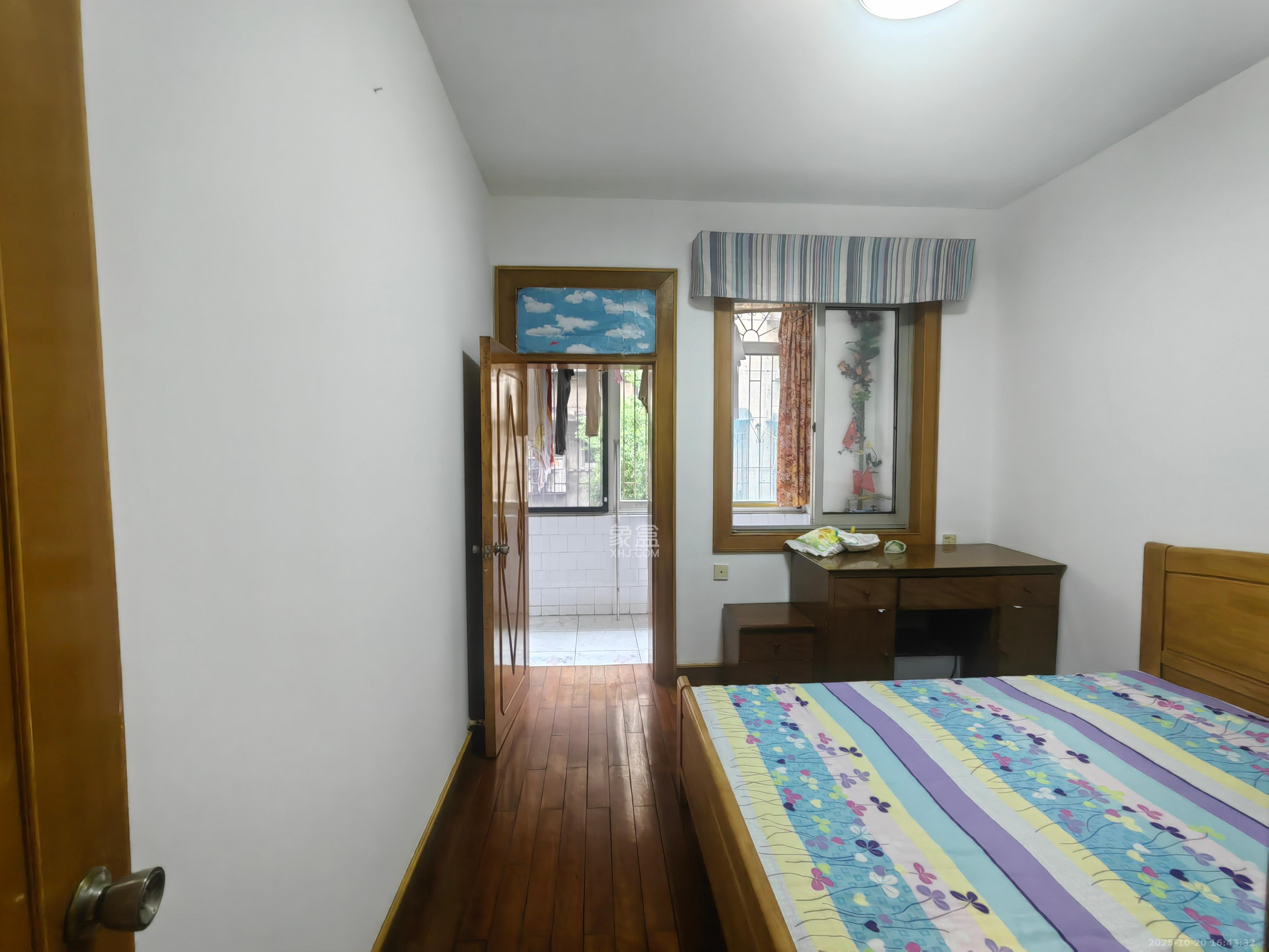 长重机械厂宿舍  2室2厅1卫    1500.0元/月 长重机械厂宿舍  2室2厅1卫    1500.0元/月室内图