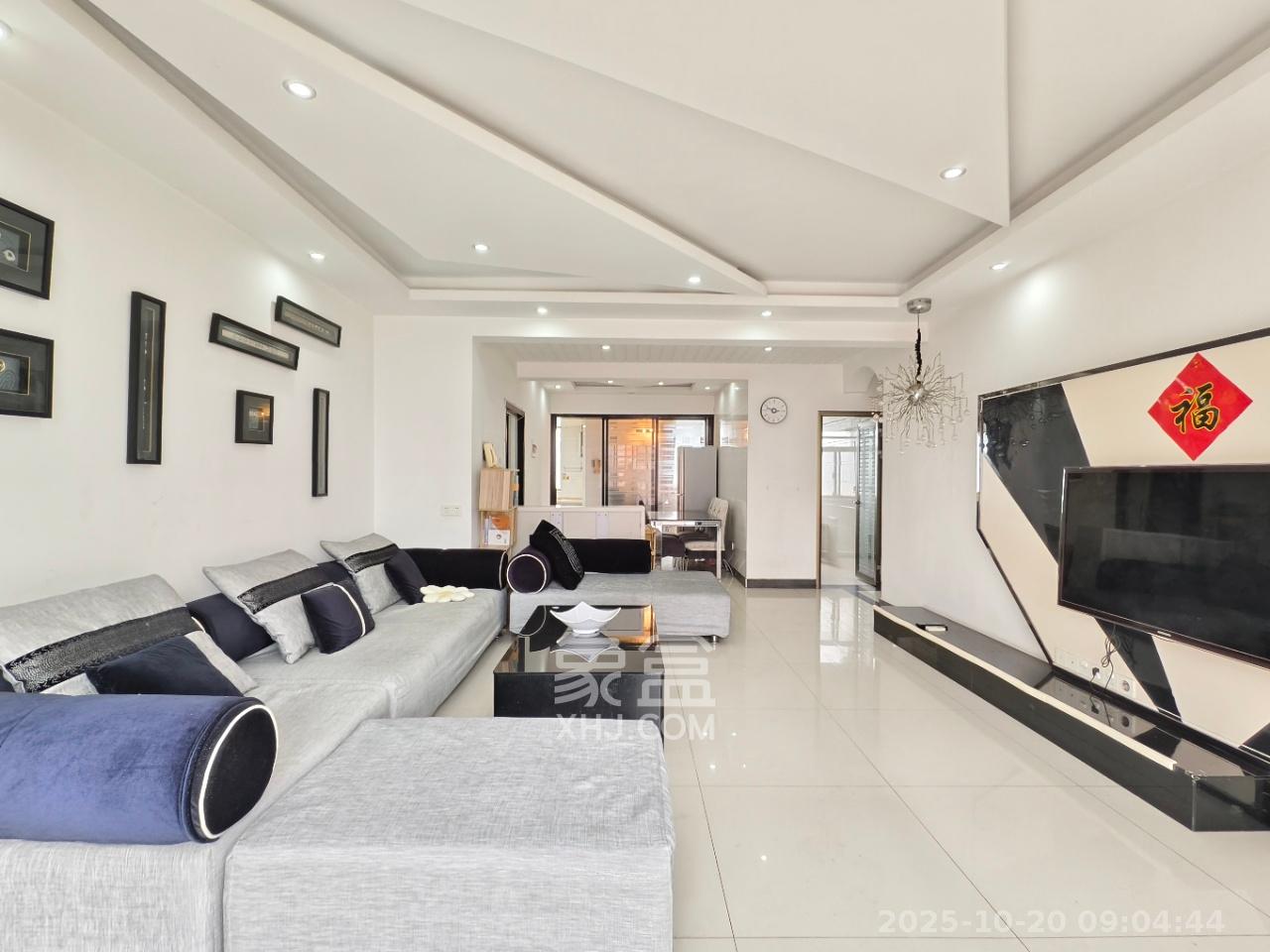 西岸润泽府  3室2厅2卫    3200.0元/月室内图