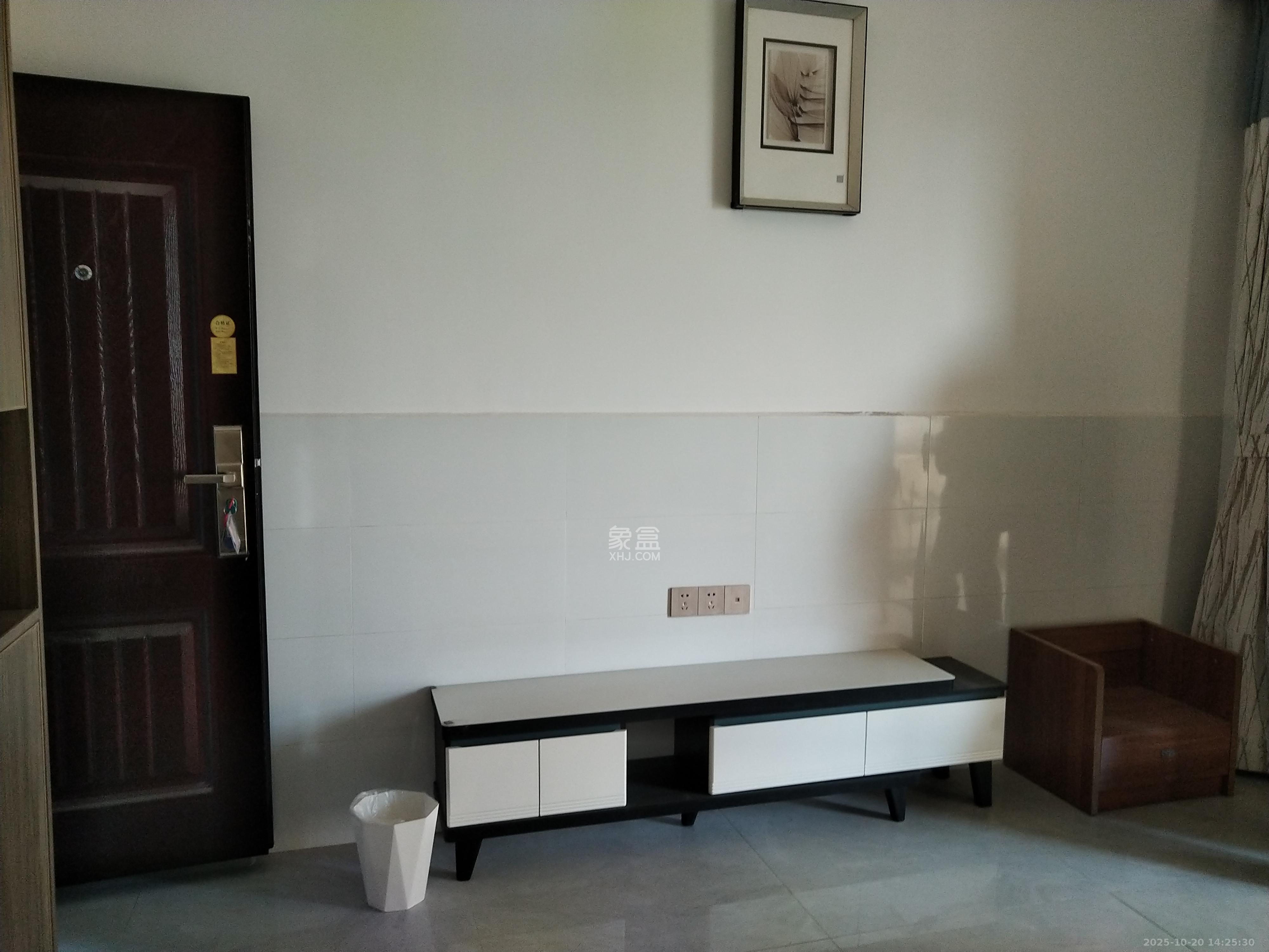 绿色金典  2室1厅1卫    1700.0元/月室内图