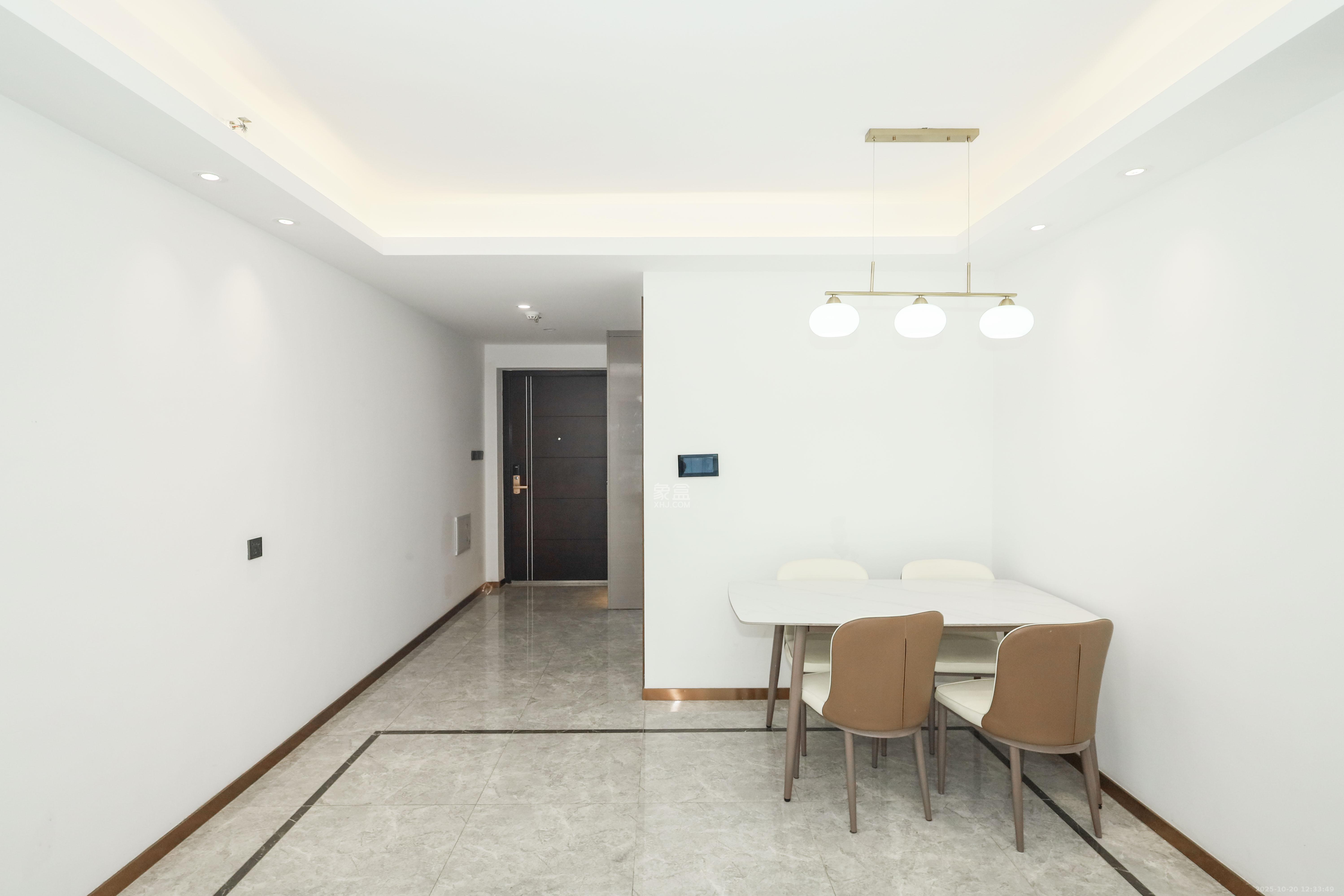 梅溪悦章 3室2厅2卫 126.0万 梅溪悦章 3室2厅2卫 126.0万客厅