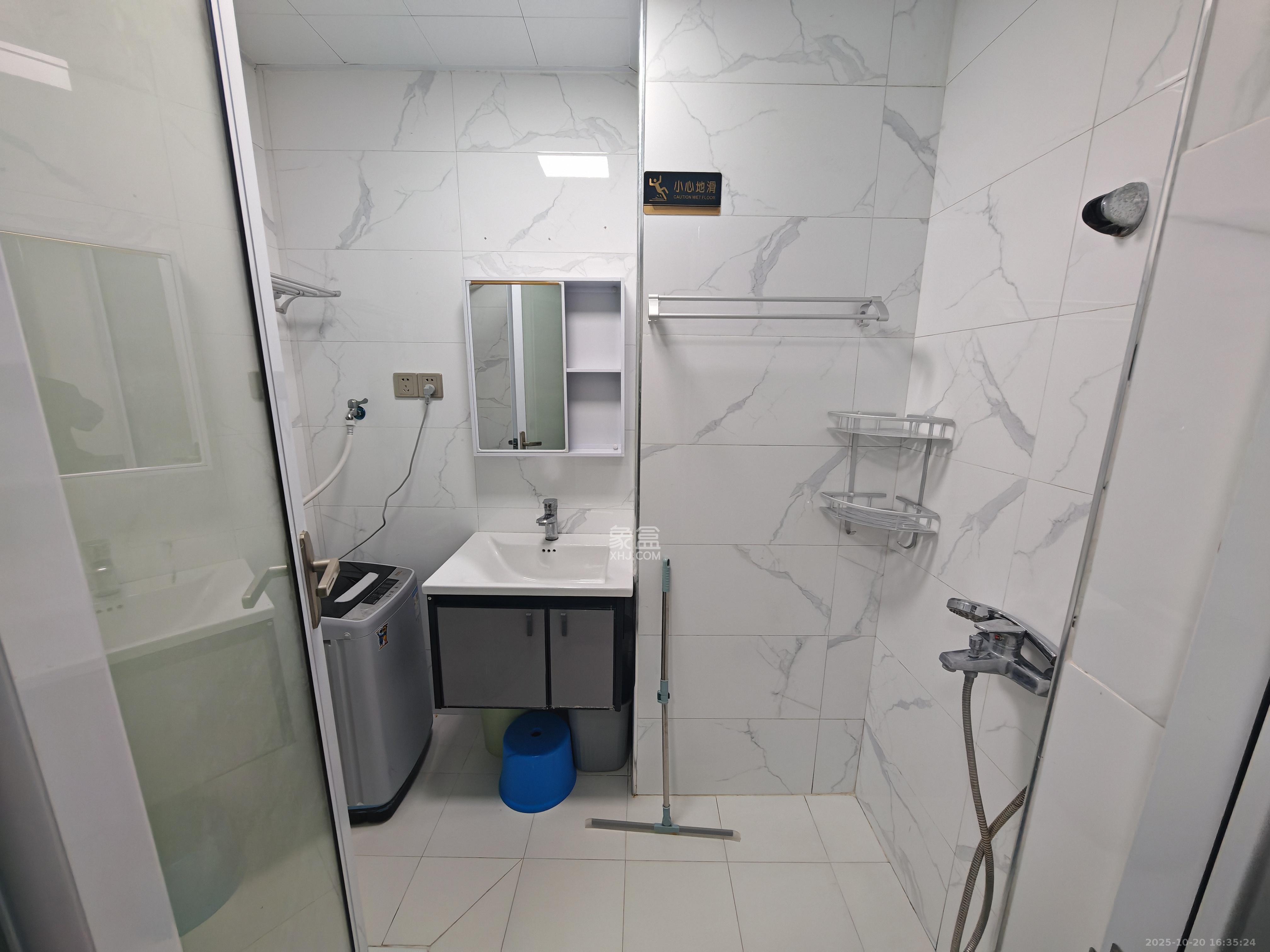 达美美立方  1室1厅1卫    1600.0元/月室内图