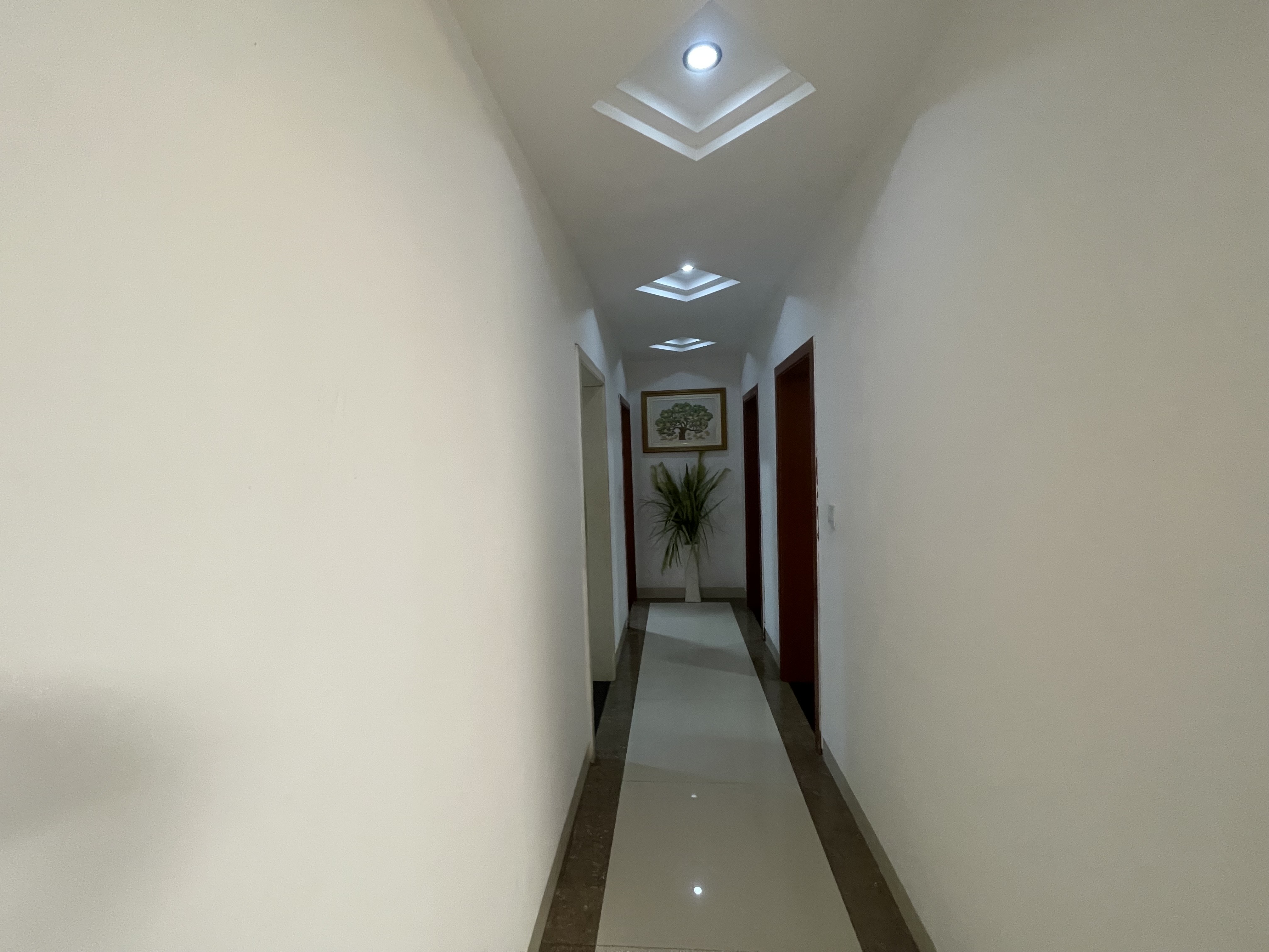 兴雁大楼 3室2厅2卫 1300.0元/月 兴雁大楼 3室2厅2卫 1300.0元/月室内图