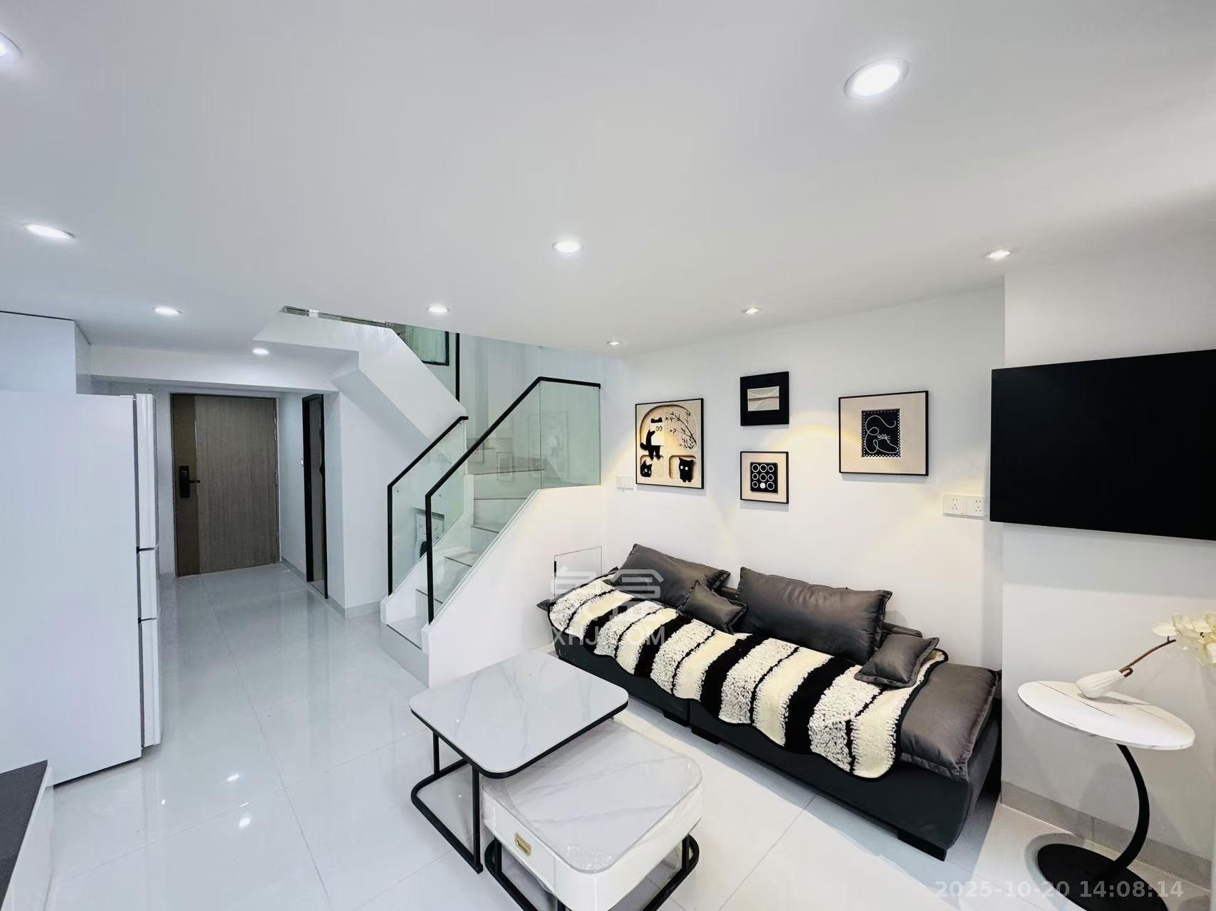 力高凤凰新天  2室2厅1卫    2600.0元/月 力高凤凰新天  2室2厅1卫    2600.0元/月室内图