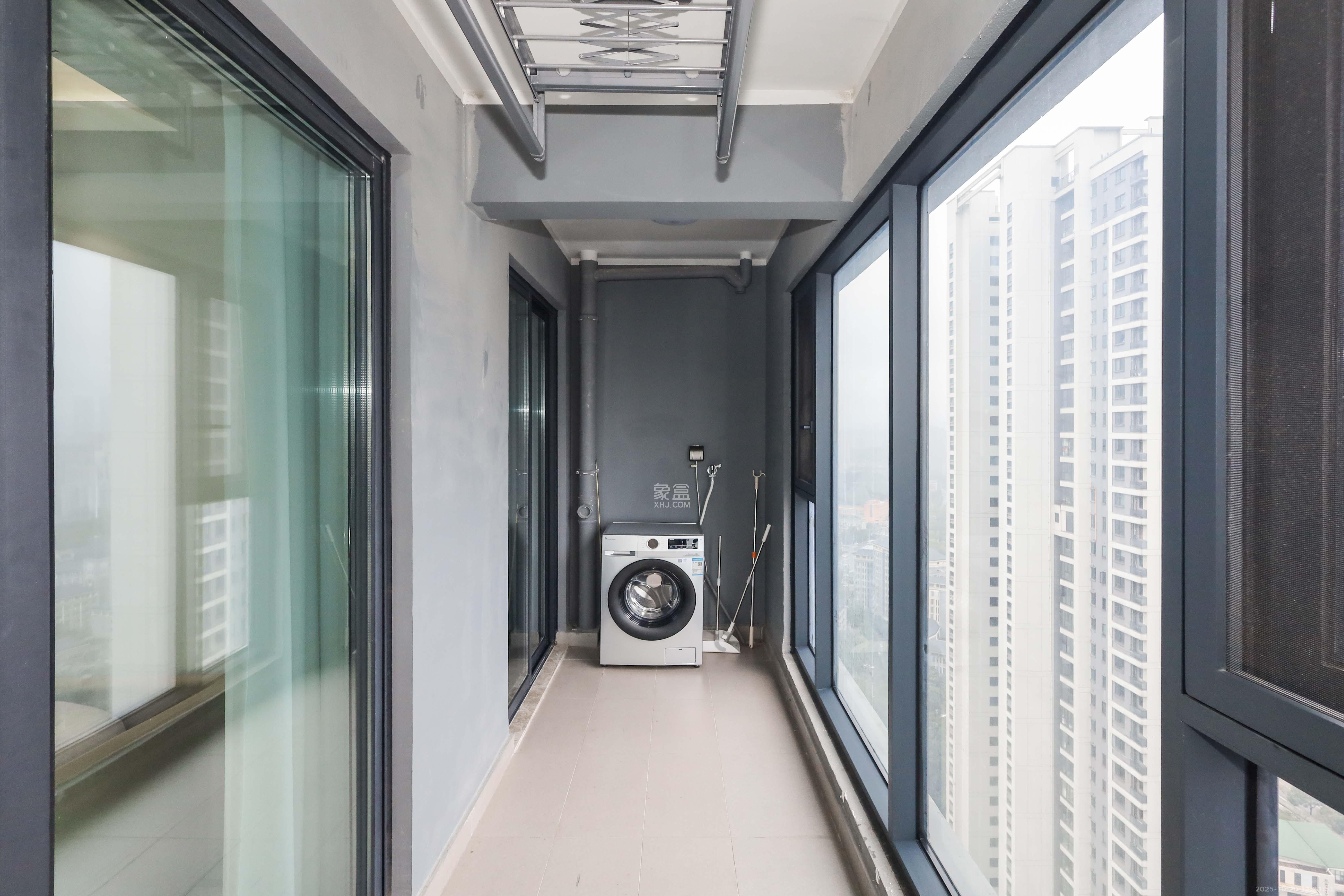 梅溪悦章 3室2厅2卫 126.0万 梅溪悦章 3室2厅2卫 126.0万阳台