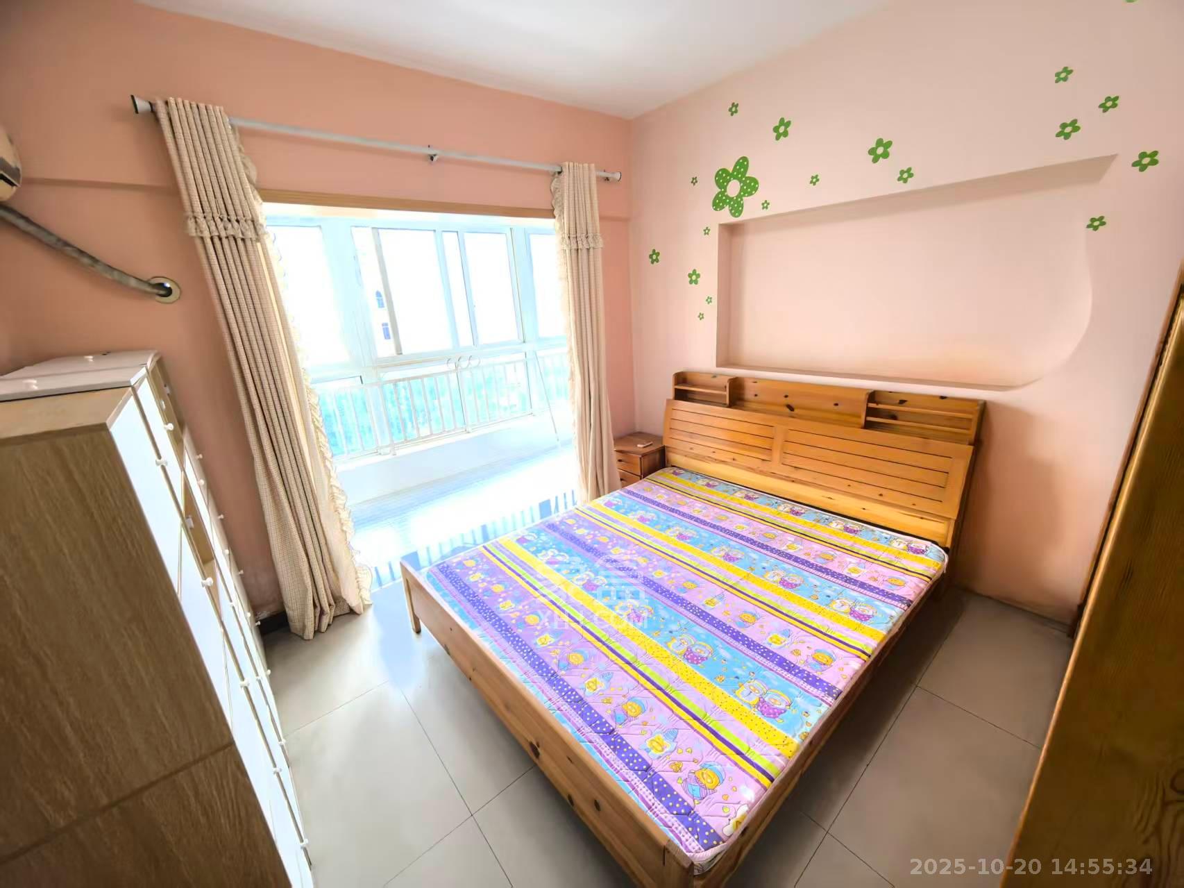 先锋水韵花都  3室2厅1卫    2300.0元/月室内图