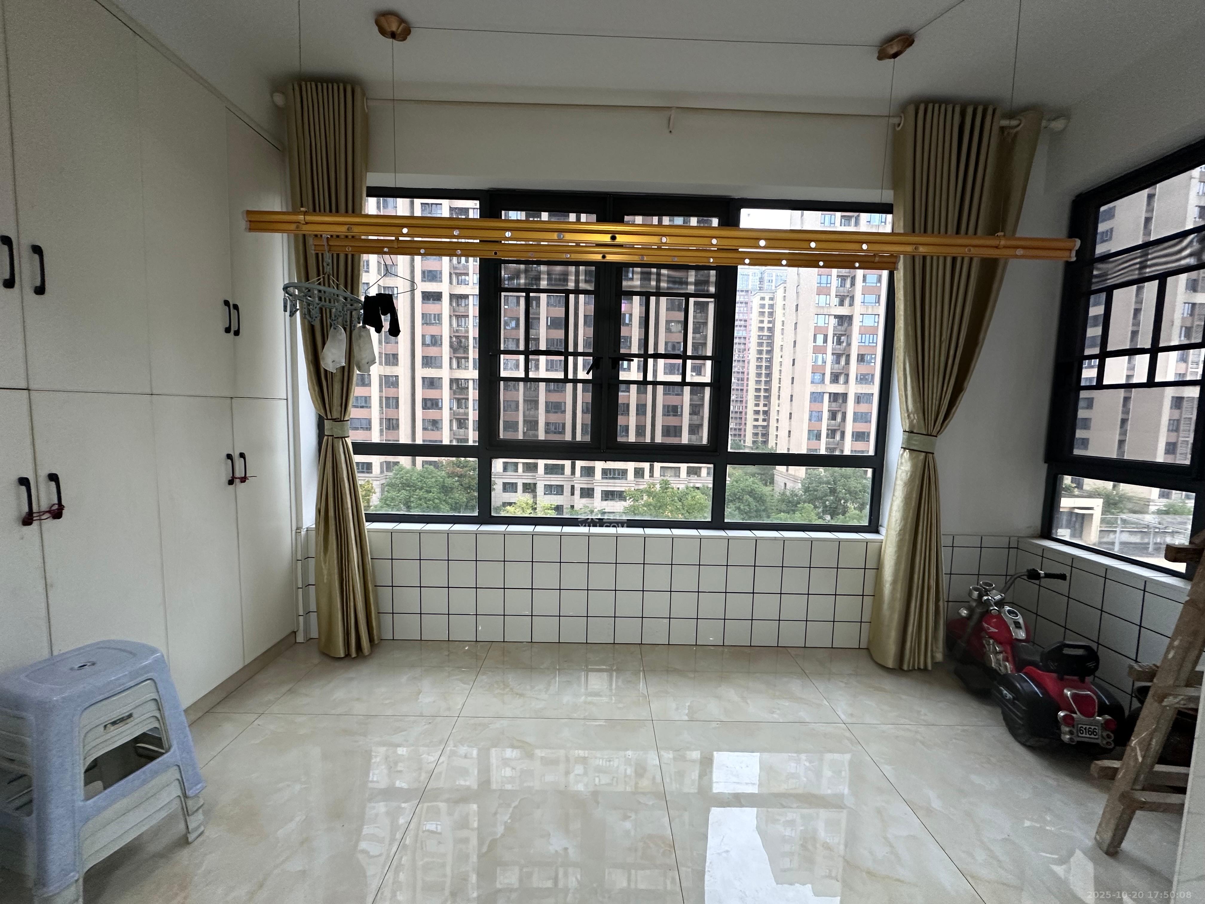 长房东云台  1室0厅0卫    3000.0元/月 长房东云台  1室0厅0卫    3000.0元/月室内图