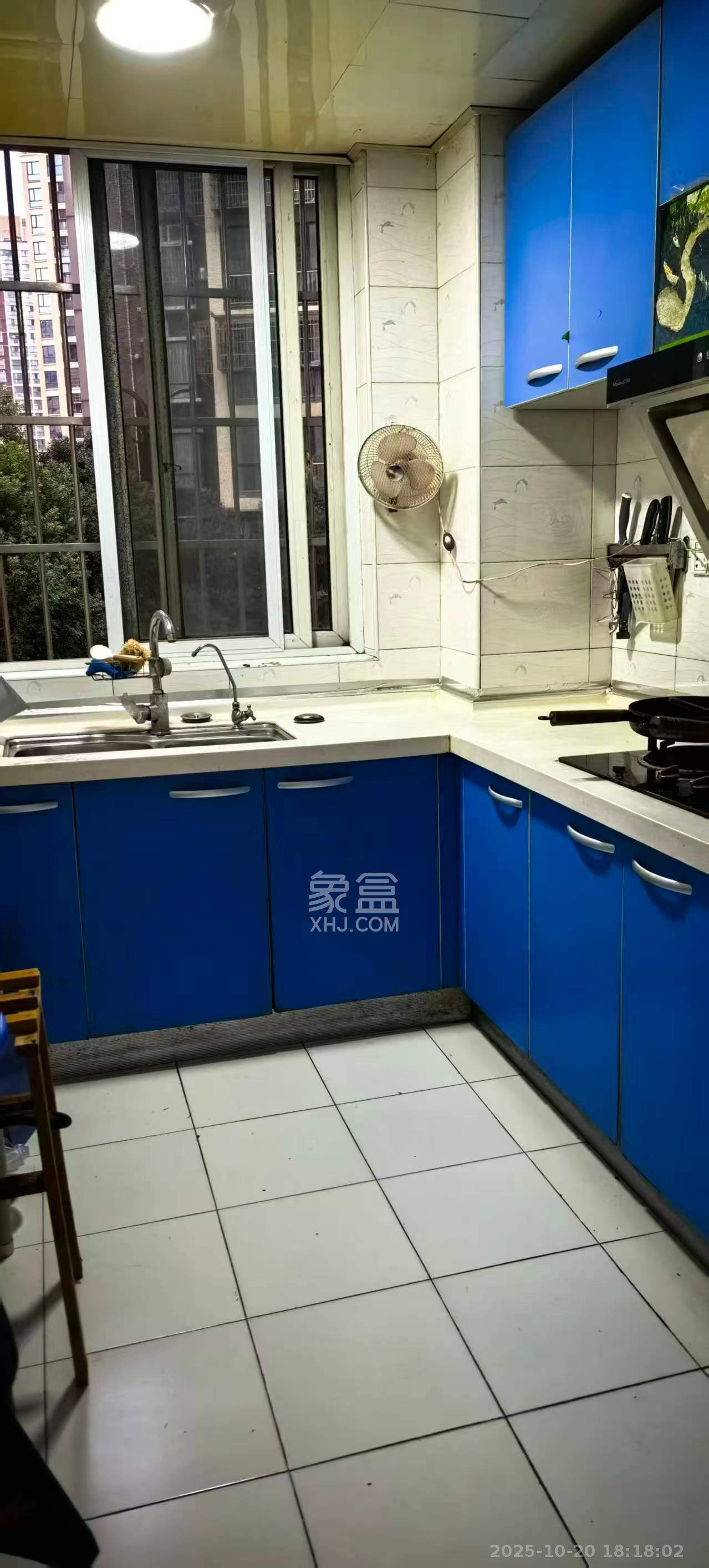 海利科院佳园  3室2厅2卫    2400.0元/月 海利科院佳园  3室2厅2卫    2400.0元/月室内图