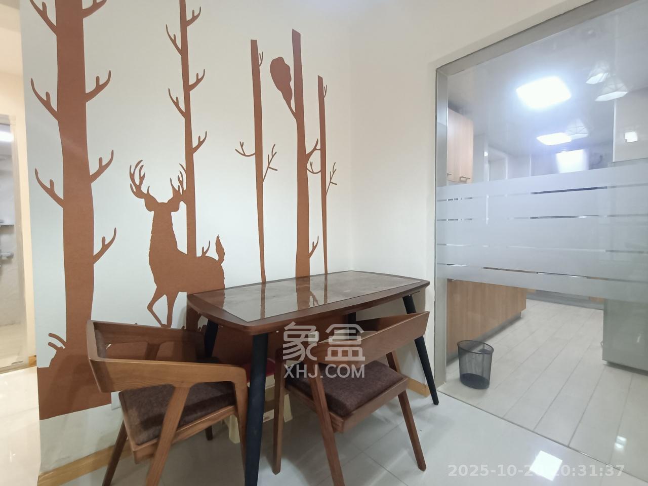 长城雅苑 2室2厅1卫 2500.0元/月 长城雅苑 2室2厅1卫 2500.0元/月室内图