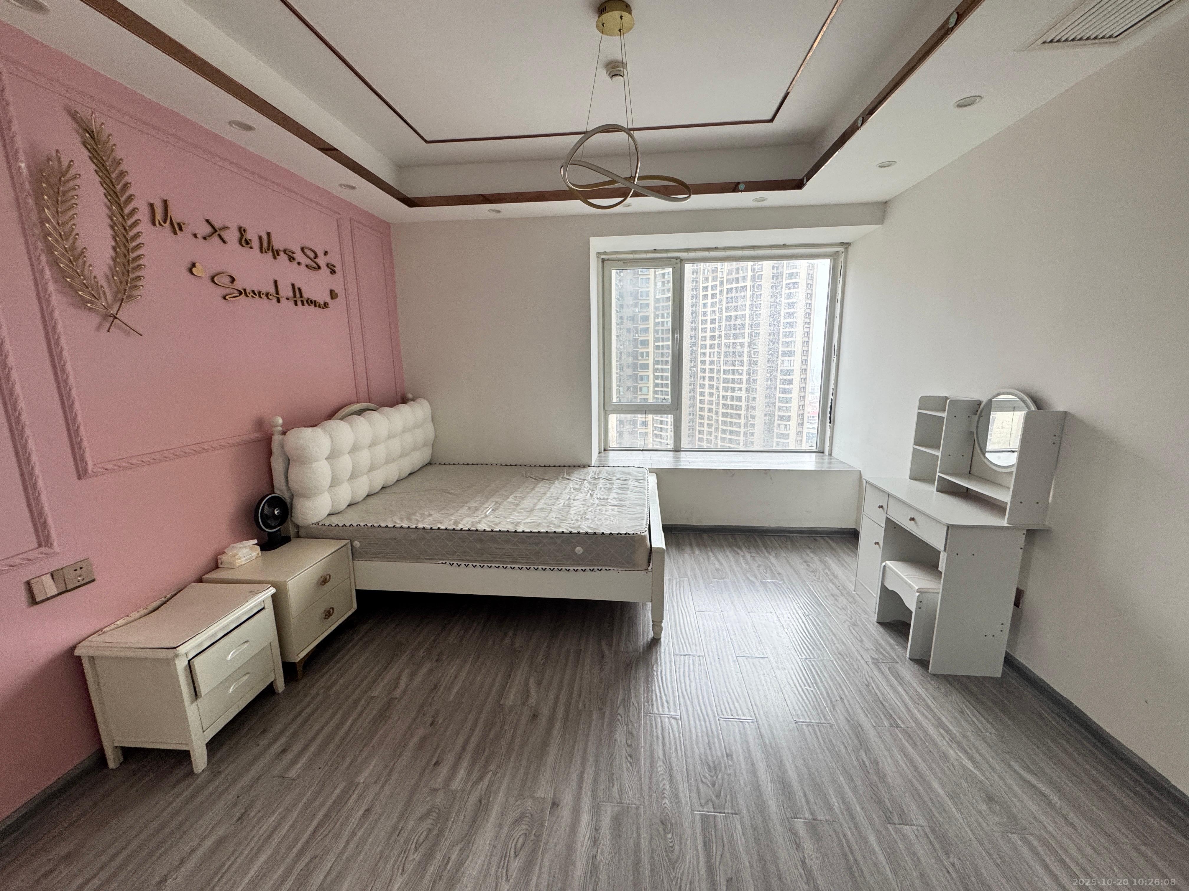 北辰三角洲C3区  5室2厅2卫    5800.0元/月室内图