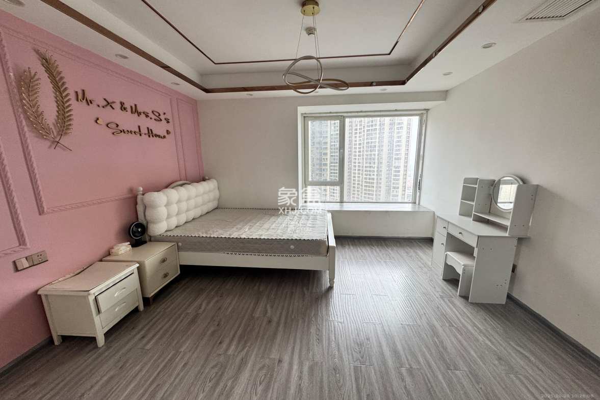 北辰三角洲C3区  5室2厅2卫    5800.0元/月 北辰三角洲C3区  5室2厅2卫    5800.0元/月室内图