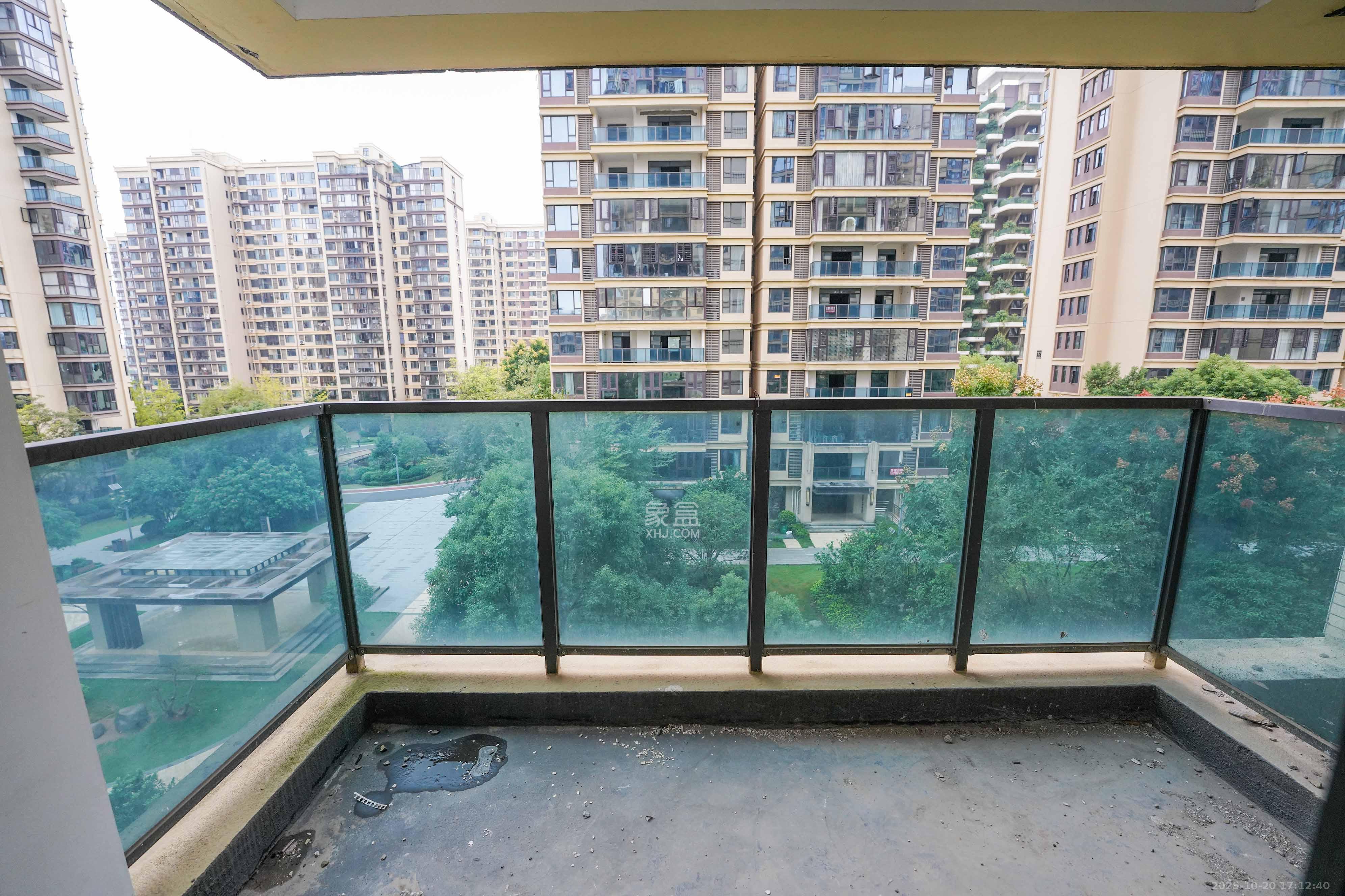 福天藏郡院子  4室2厅2卫    117.0万 福天藏郡院子  4室2厅2卫    117.0万阳台