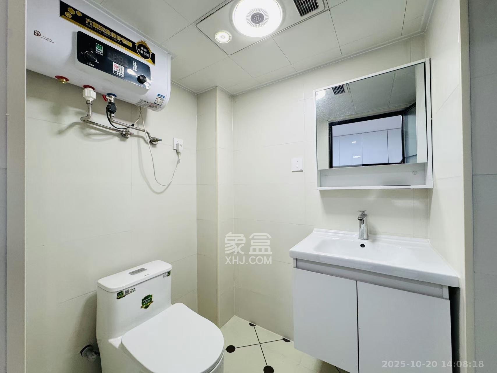 力高凤凰新天  2室2厅1卫    2600.0元/月 力高凤凰新天  2室2厅1卫    2600.0元/月室内图