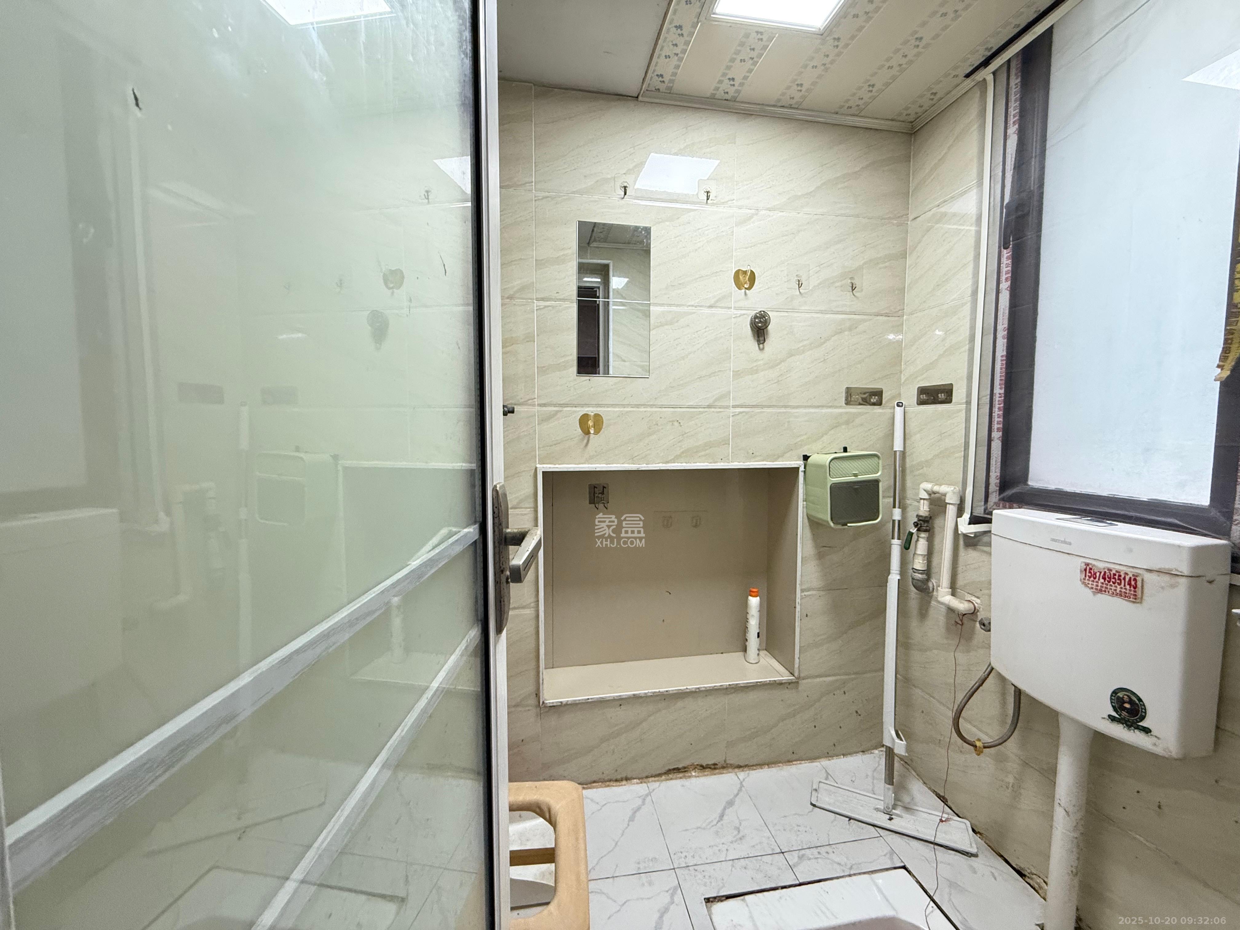 桂花二村  2室1厅1卫    1500.0元/月室内图