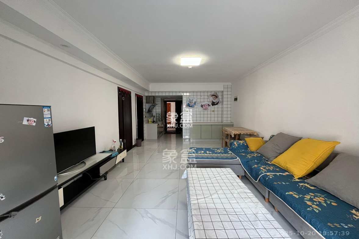 鑫远悦城(鑫远悦时代) 2室1厅1卫 1800.0元/月 鑫远悦城(鑫远悦时代) 2室1厅1卫 1800.0元/月室内图