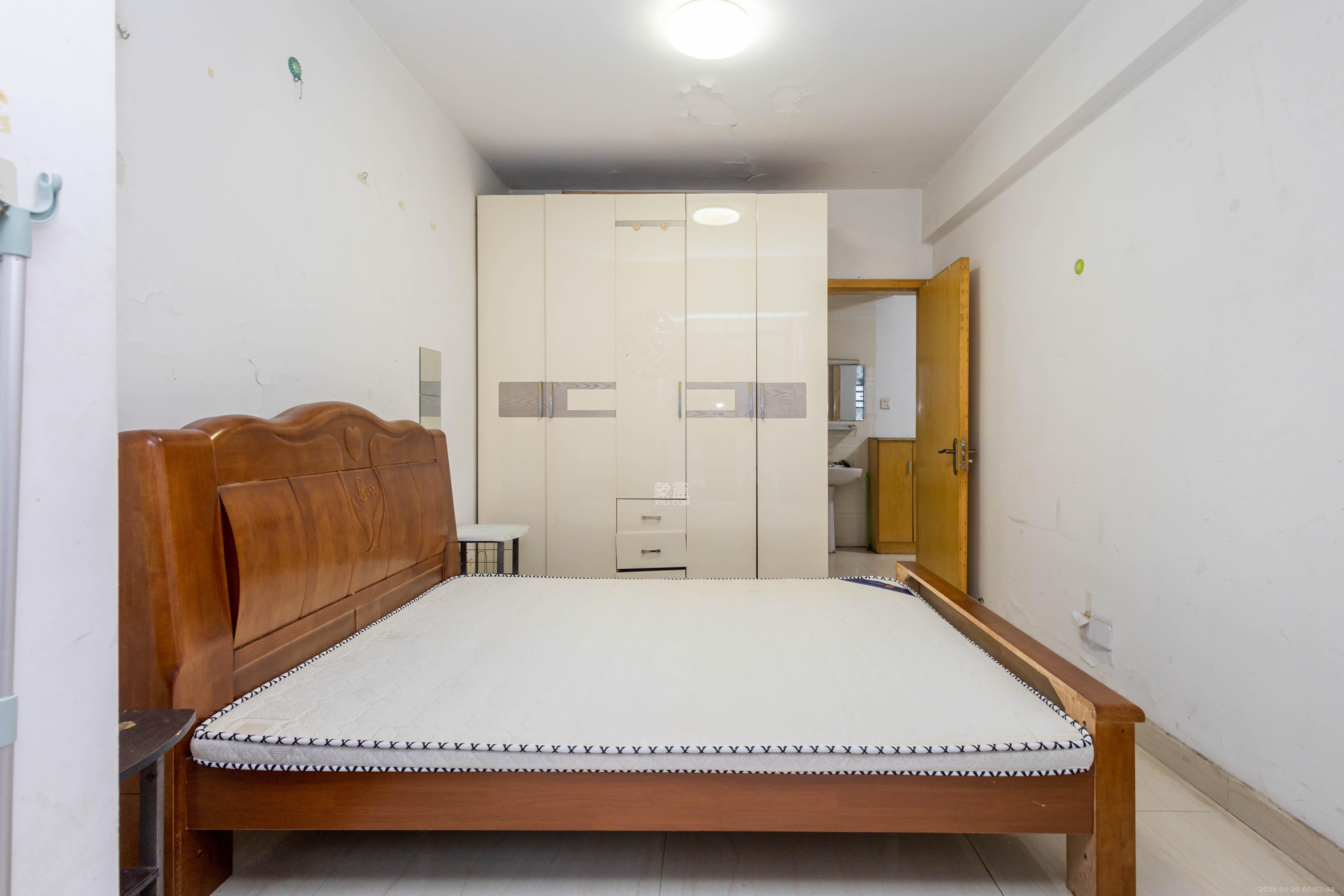 中国铁建国际城一期  2室1厅1卫    29.0万卧室