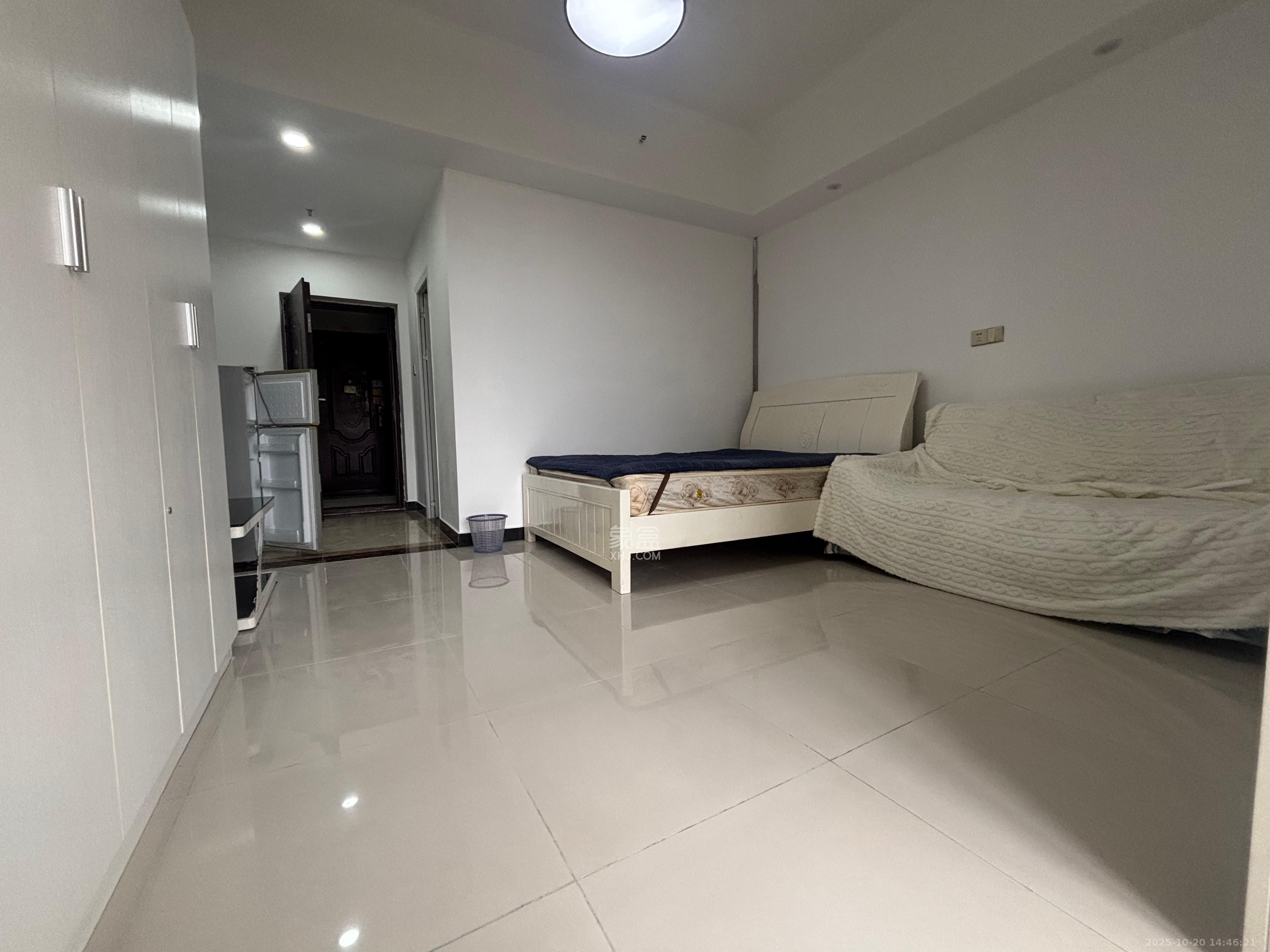 金鼎公园尚 1室1厅1卫 1100.0元/月 金鼎公园尚 1室1厅1卫 1100.0元/月室内图