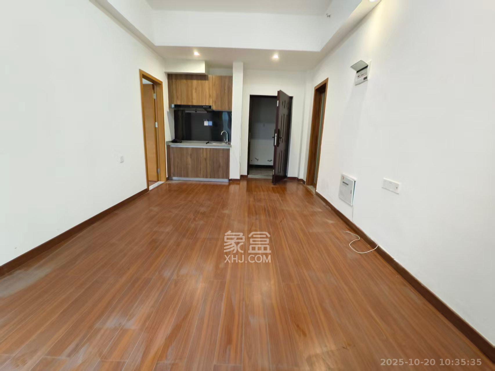 荣泰广场  1室1厅1卫    1600.0元/月室内图