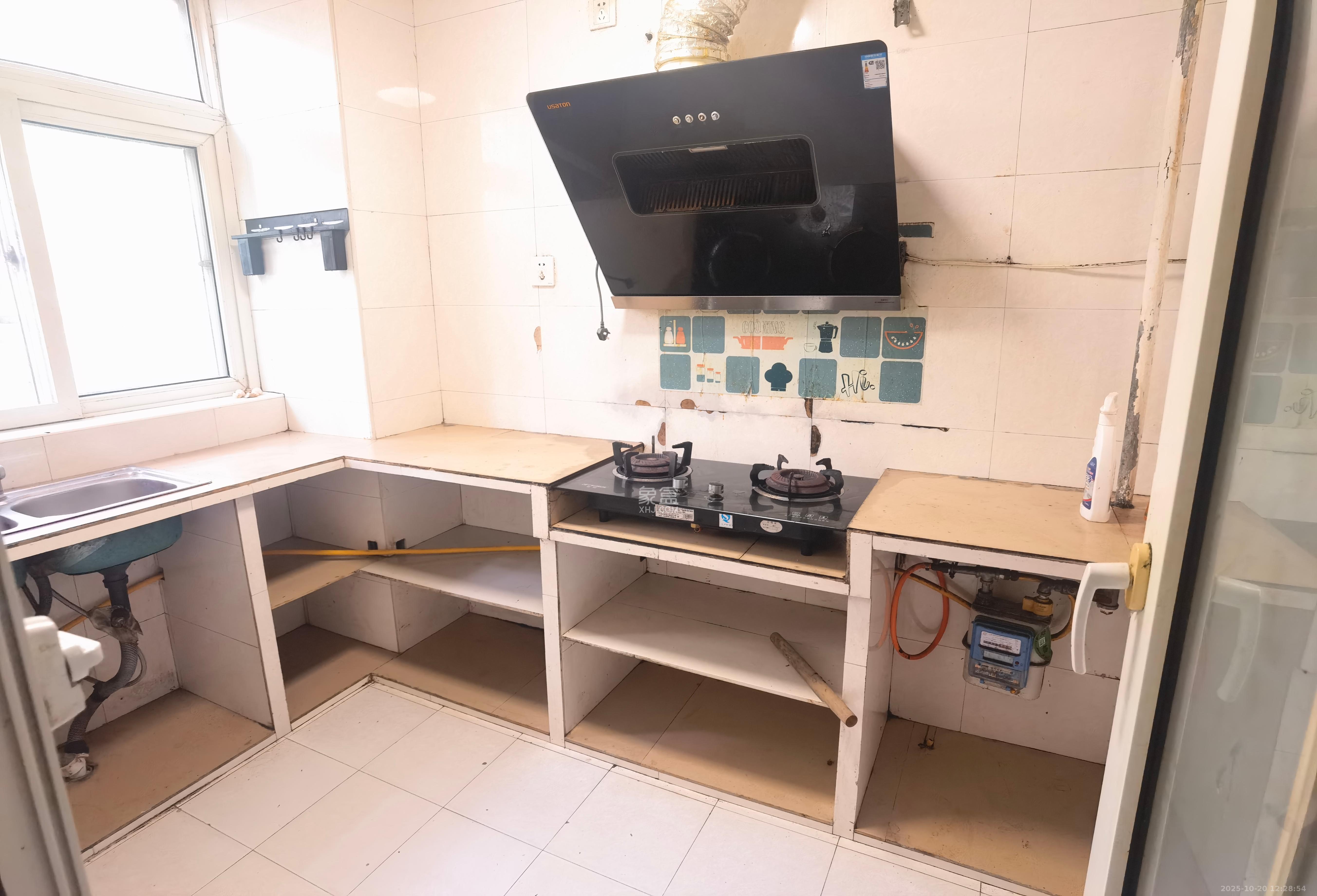 枫林美景  2室2厅1卫    1750.0元/月 枫林美景  2室2厅1卫    1750.0元/月室内图