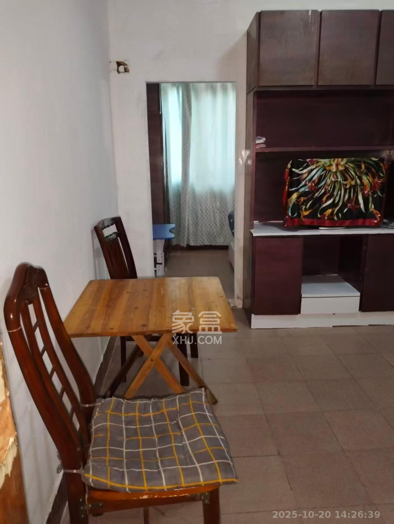 文艺新村  2室2厅1卫    1200.0元/月
