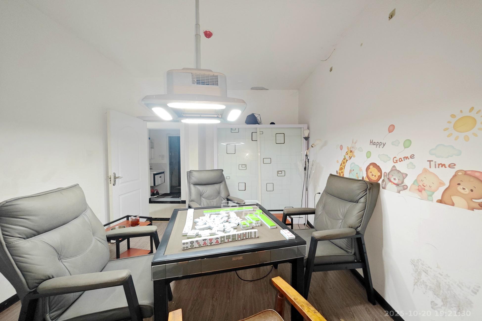 天翼花园(中国电信单位房) 3室2厅1卫 116.0万 天翼花园(中国电信单位房) 3室2厅1卫 116.0万卧室