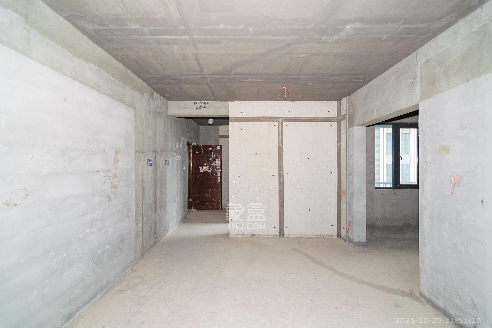 长沙中交城  4室2厅1卫    110.38万客厅