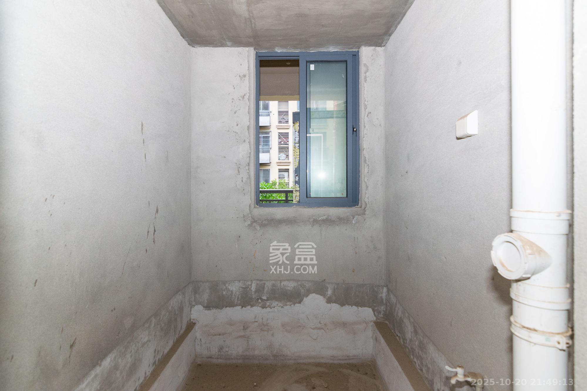 澳海月亮湾  3室2厅1卫    70.8万 澳海月亮湾  3室2厅1卫    70.8万卫生间