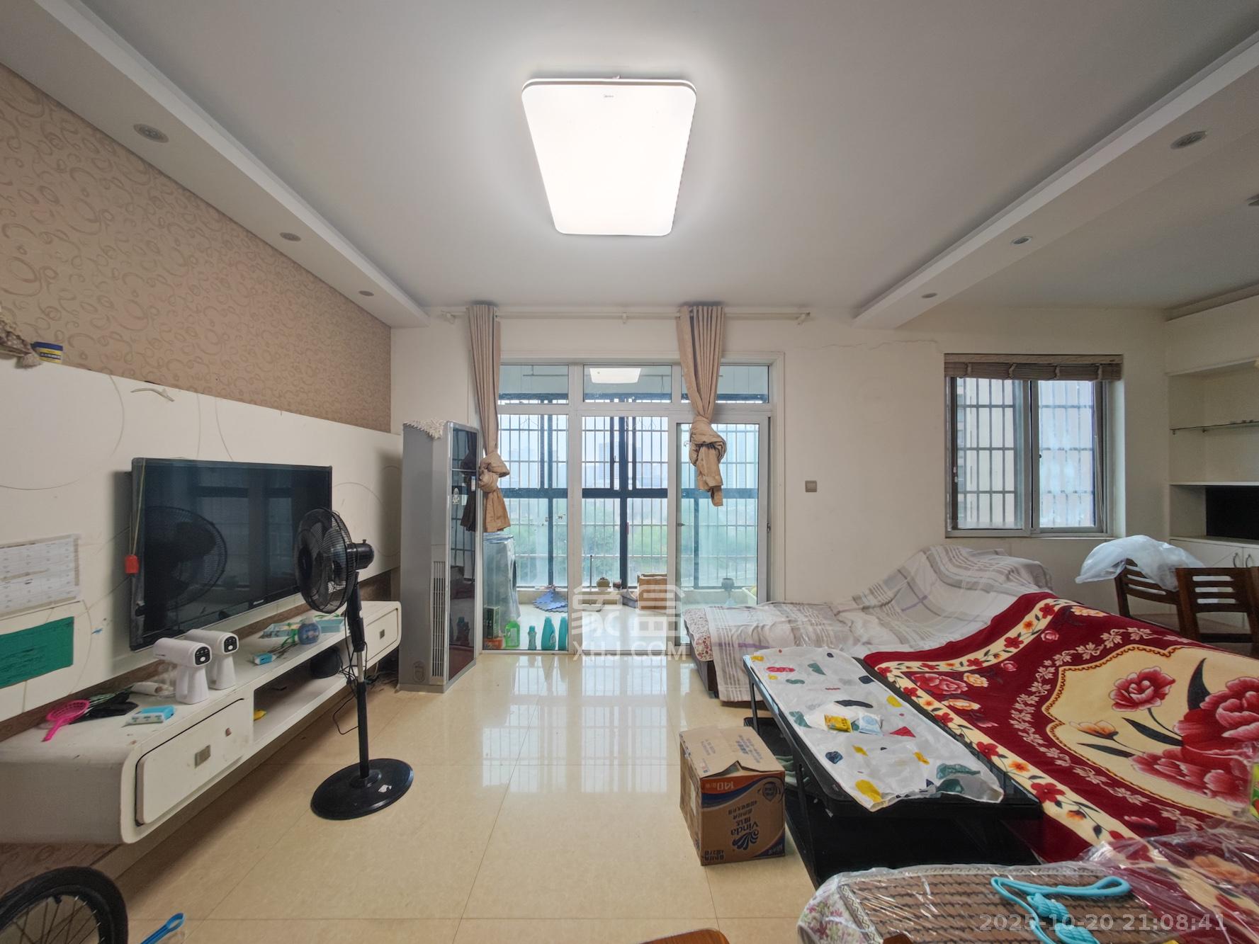 佳天名苑  3室2厅2卫    88.0万