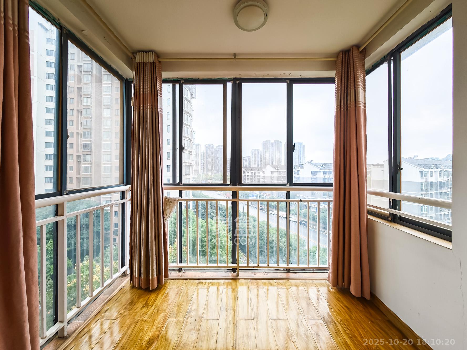 山语城一期 2室1厅1卫 50.0万 山语城一期 2室1厅1卫 50.0万阳台