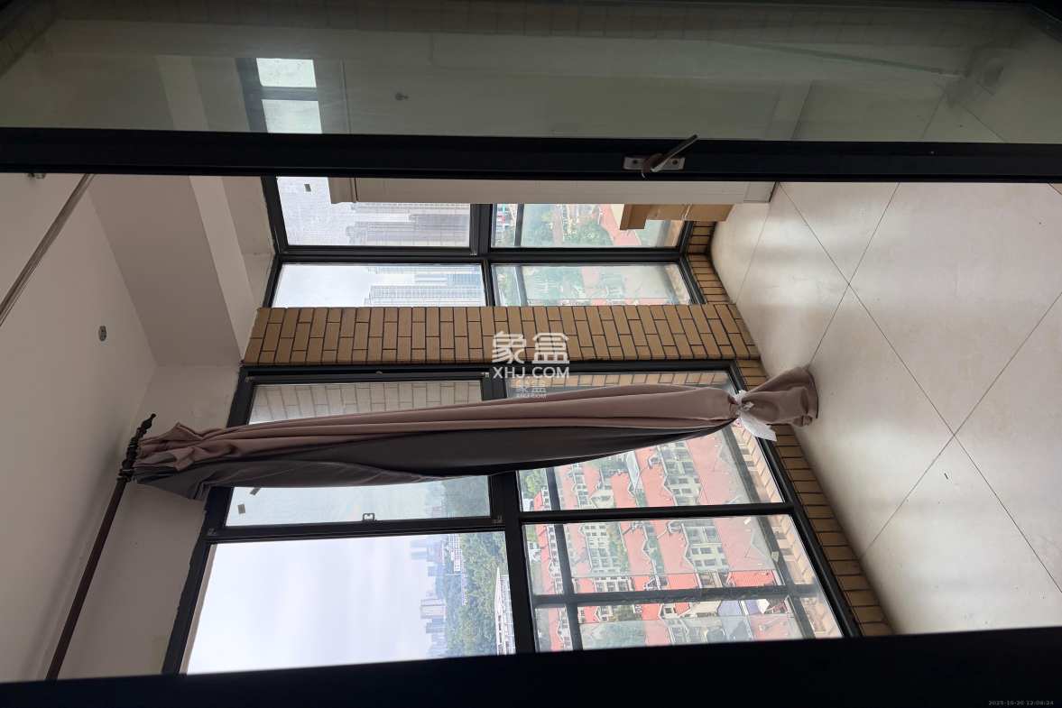 北京御园一二期(国泰嘉园) 3室2厅2卫 3500.0元/月 北京御园一二期(国泰嘉园) 3室2厅2卫 3500.0元/月室内图