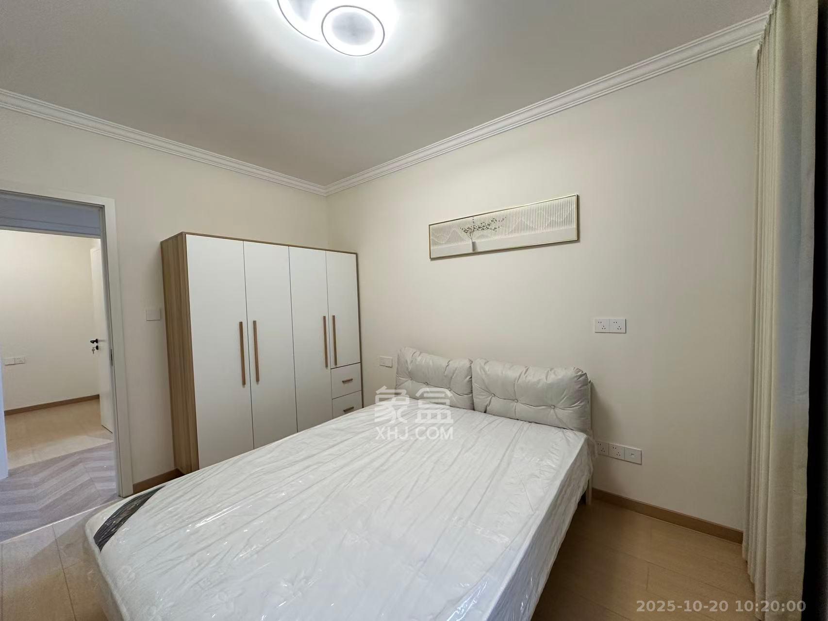 大都汇天悦（保利大都汇三期）  3室2厅2卫    3300.0元/月室内图