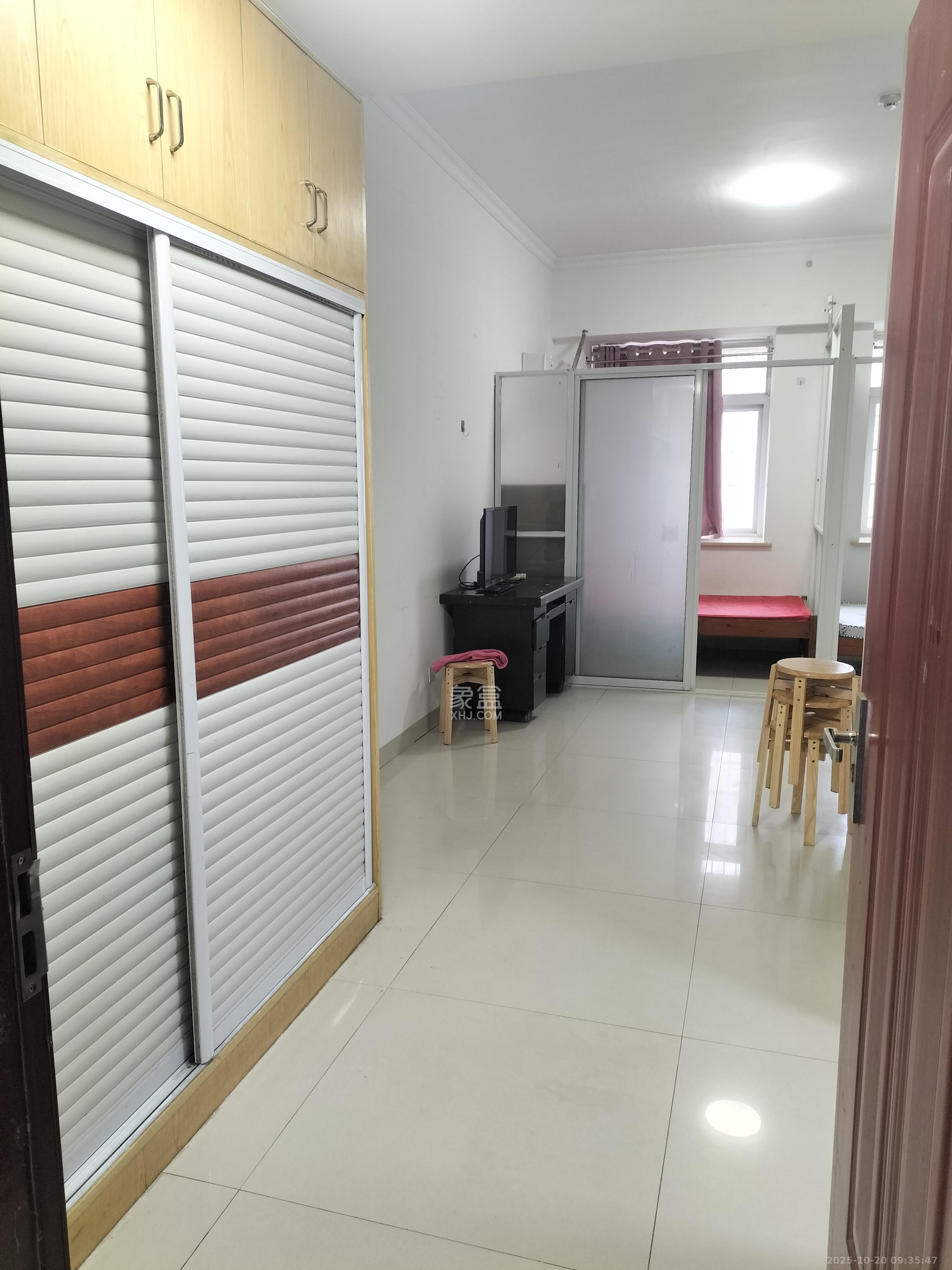 骑龙安置小区 1室0厅0卫 1200.0元/月 骑龙安置小区 1室0厅0卫 1200.0元/月室内图