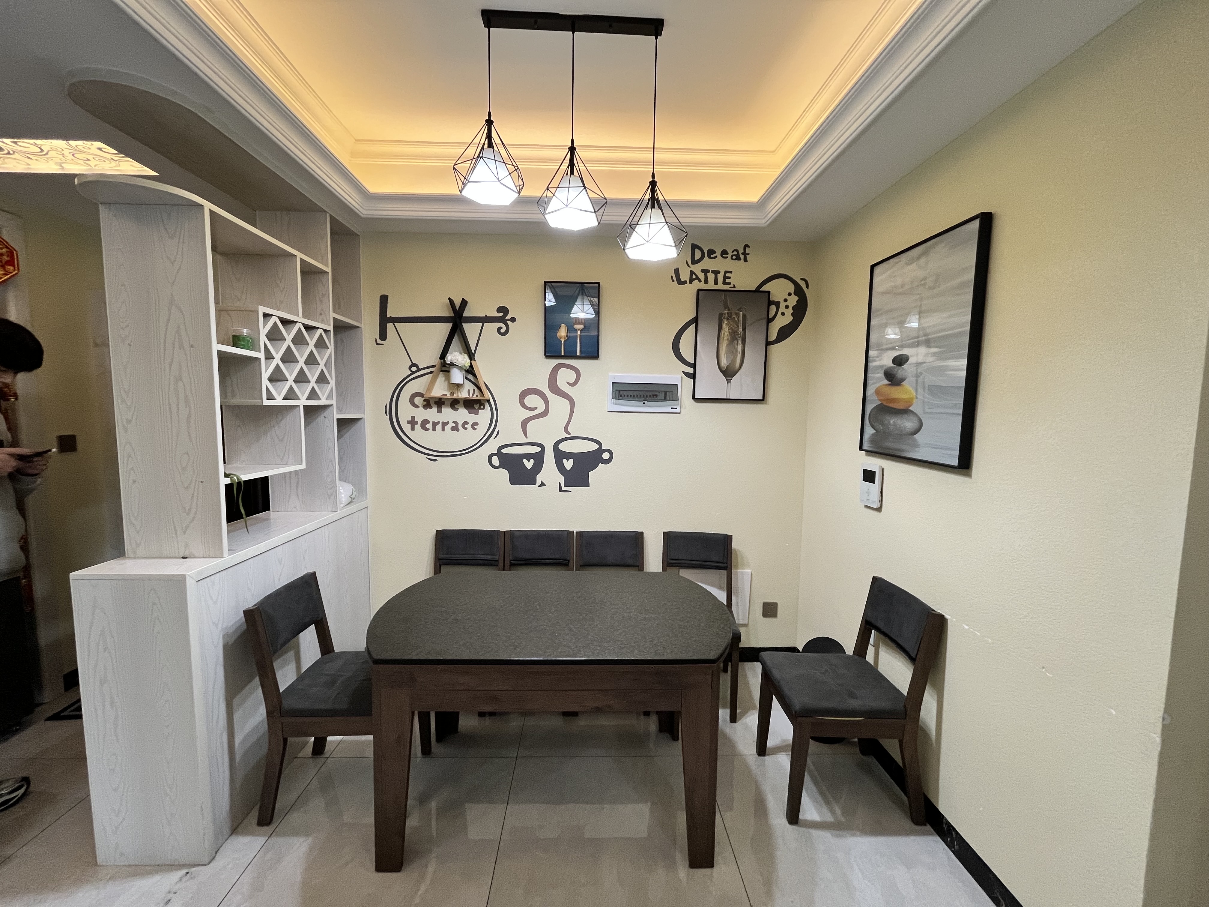 西子莲花  3室2厅1卫    2500.0元/月户型图