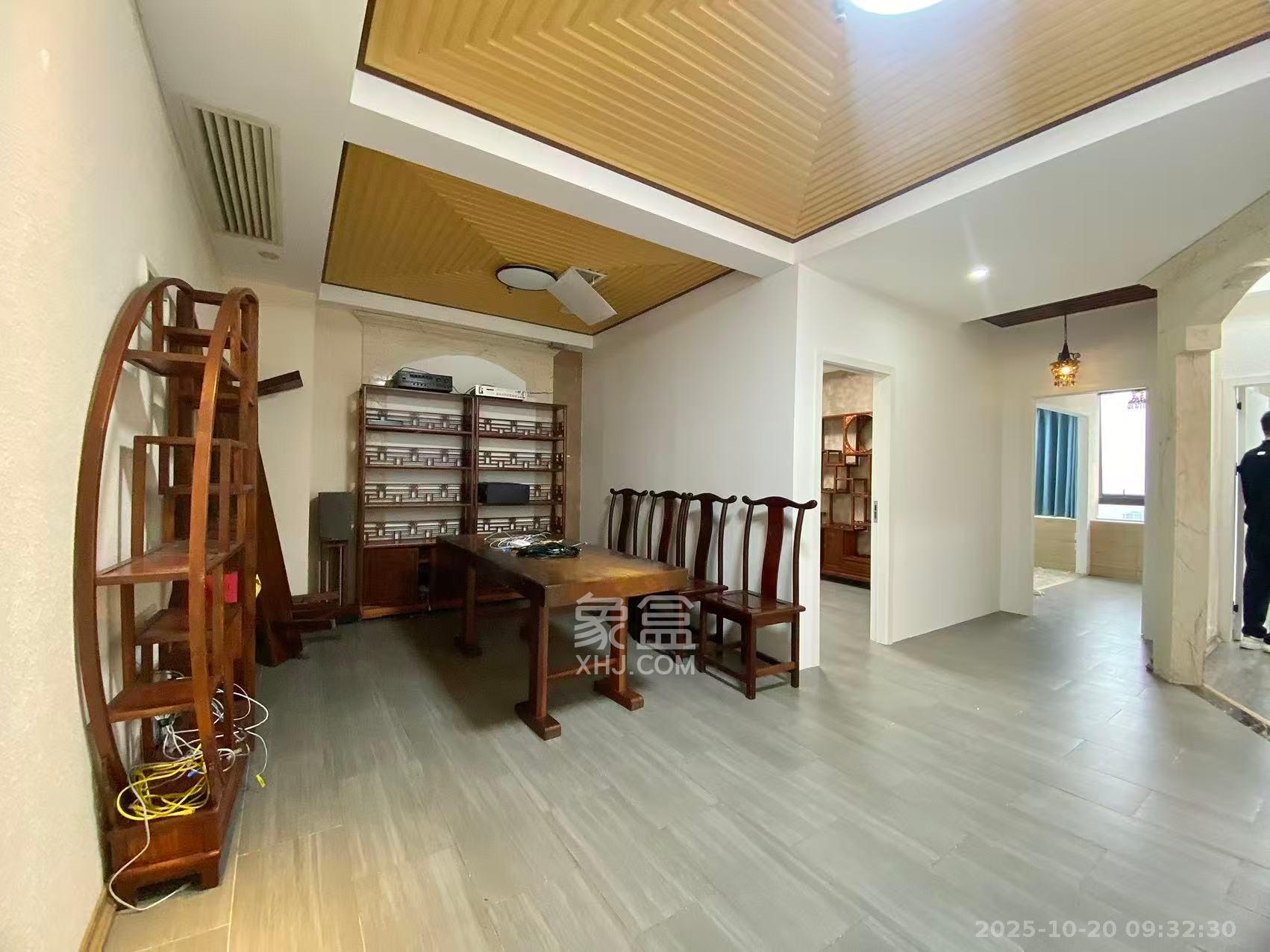 华润置地广场一期   112.0㎡      5000.0元/月