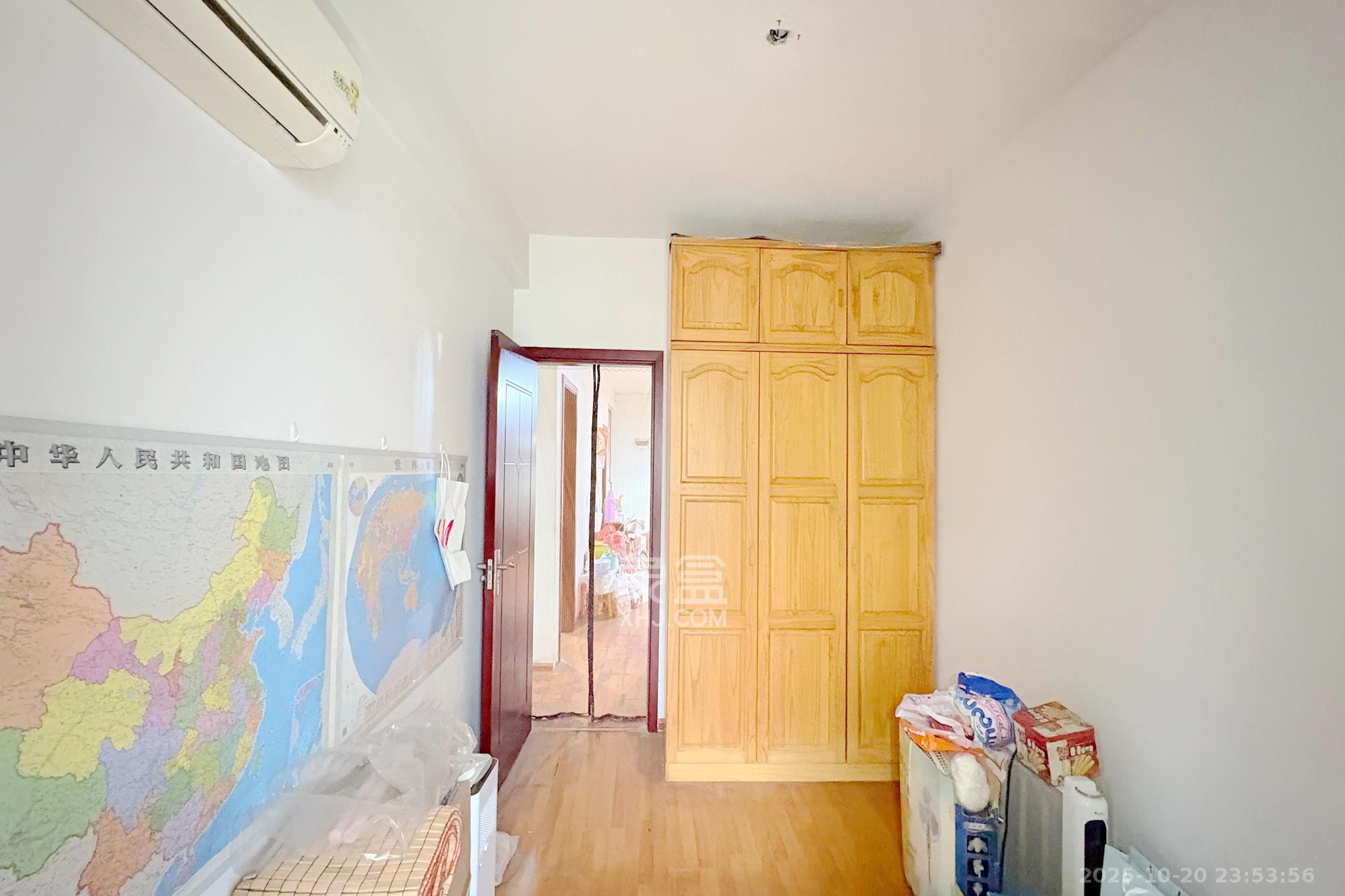 凯通国际城（凯通朝庭）  3室1厅1卫    86.0万卧室