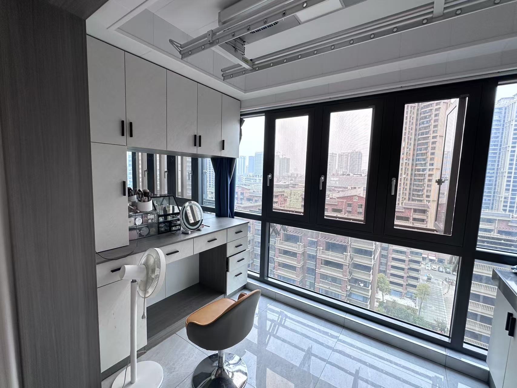 金河湾尚品  1室1厅1卫    1500.0元/月室内图