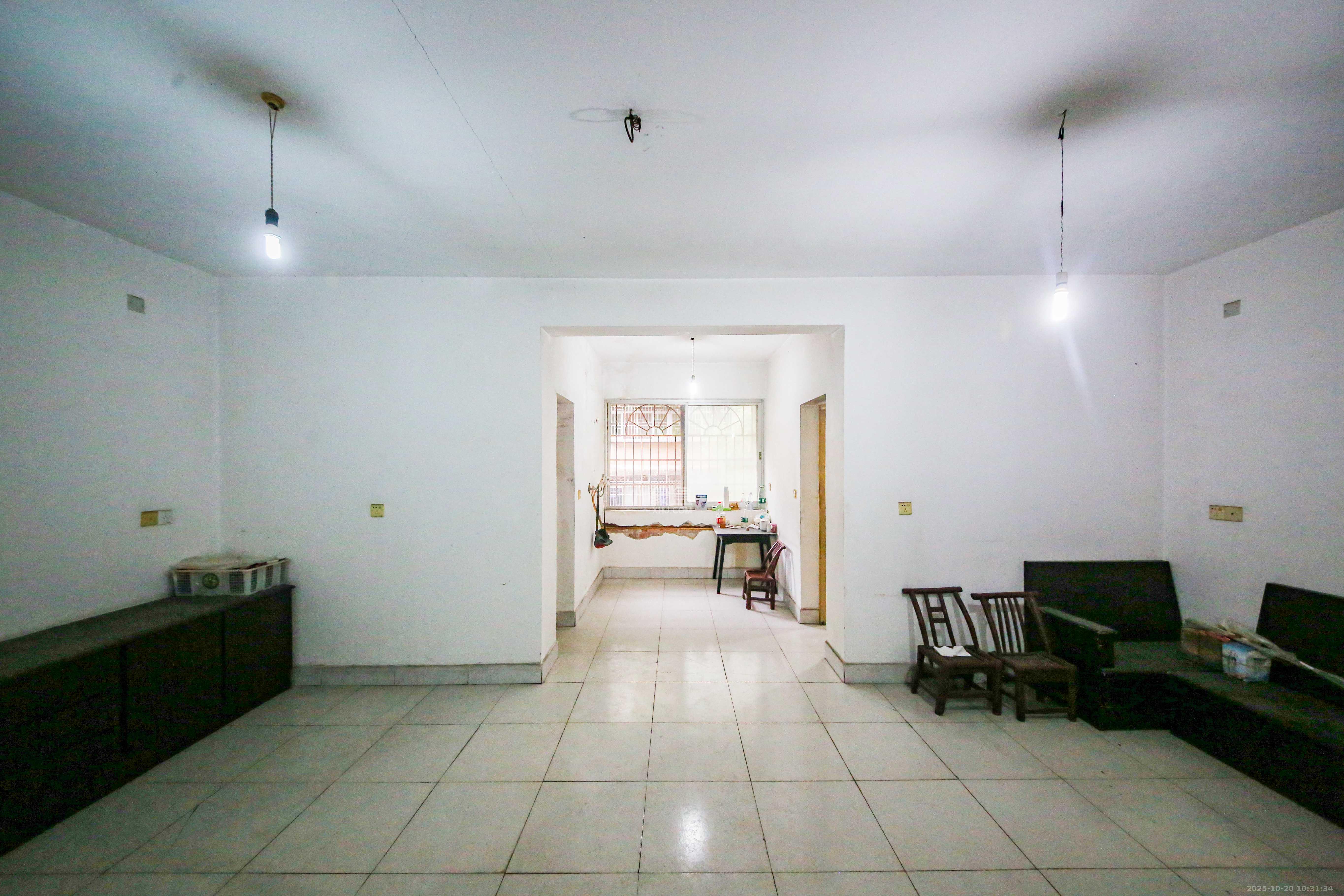 铸造厂宿舍  2室2厅1卫    55.0万客厅