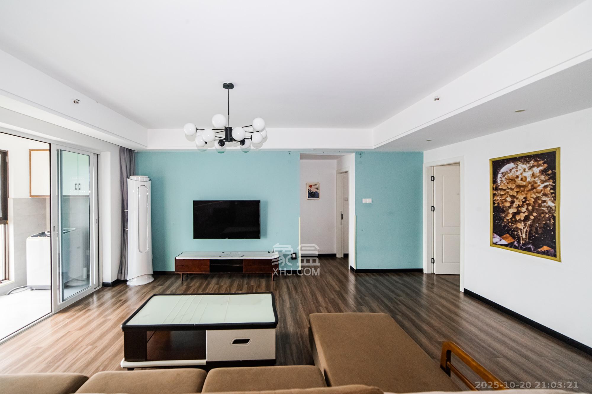 北辰三角洲C2区  3室2厅2卫    218.0万