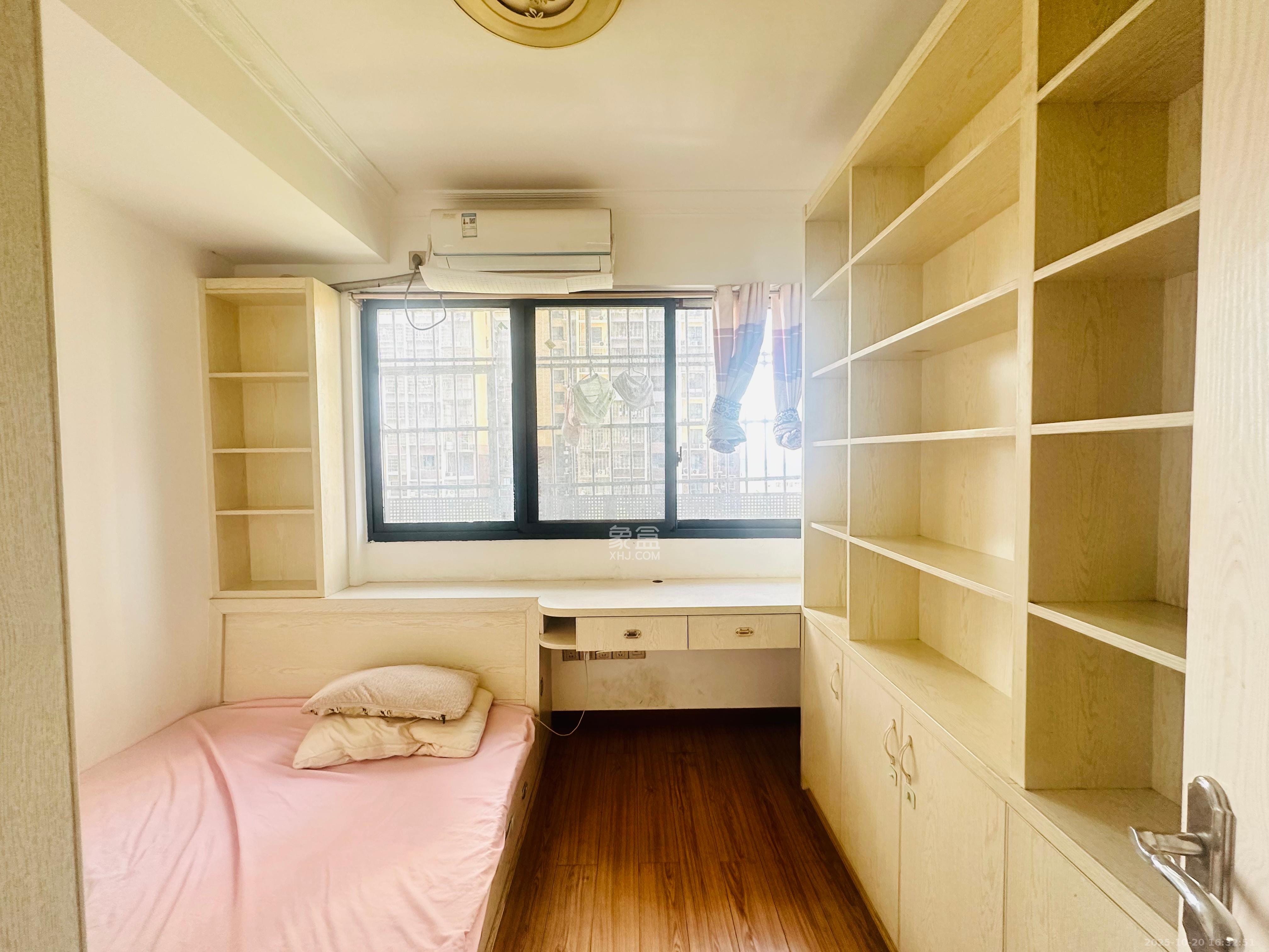 中国铁建国际城二期  3室2厅1卫    1800.0元/月室内图