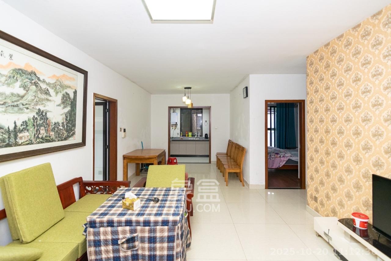 新城国际花都 3室2厅1卫 1800.0元/月 新城国际花都 3室2厅1卫 1800.0元/月室内图