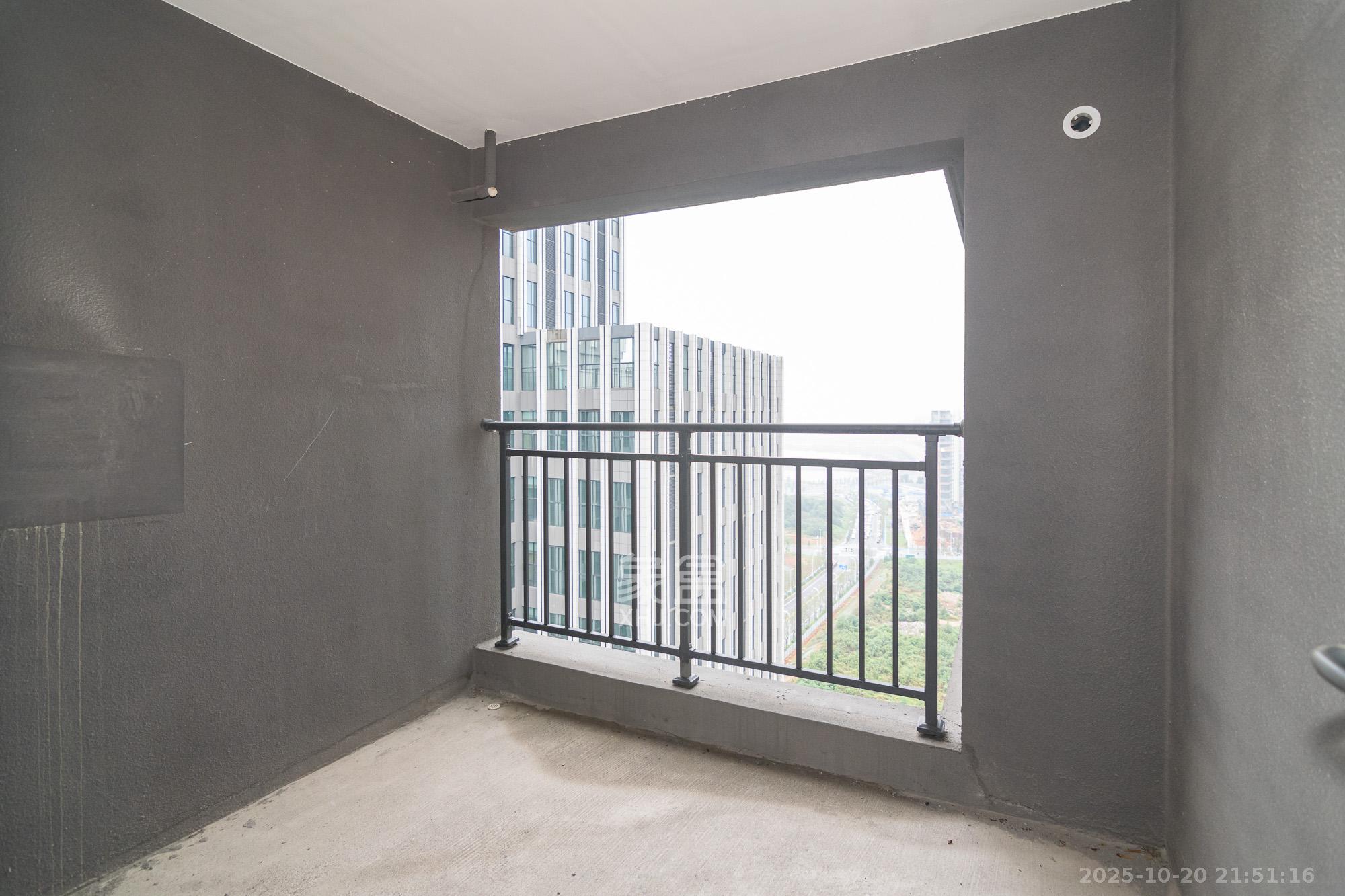 长沙中交城  4室2厅1卫    110.38万卧室