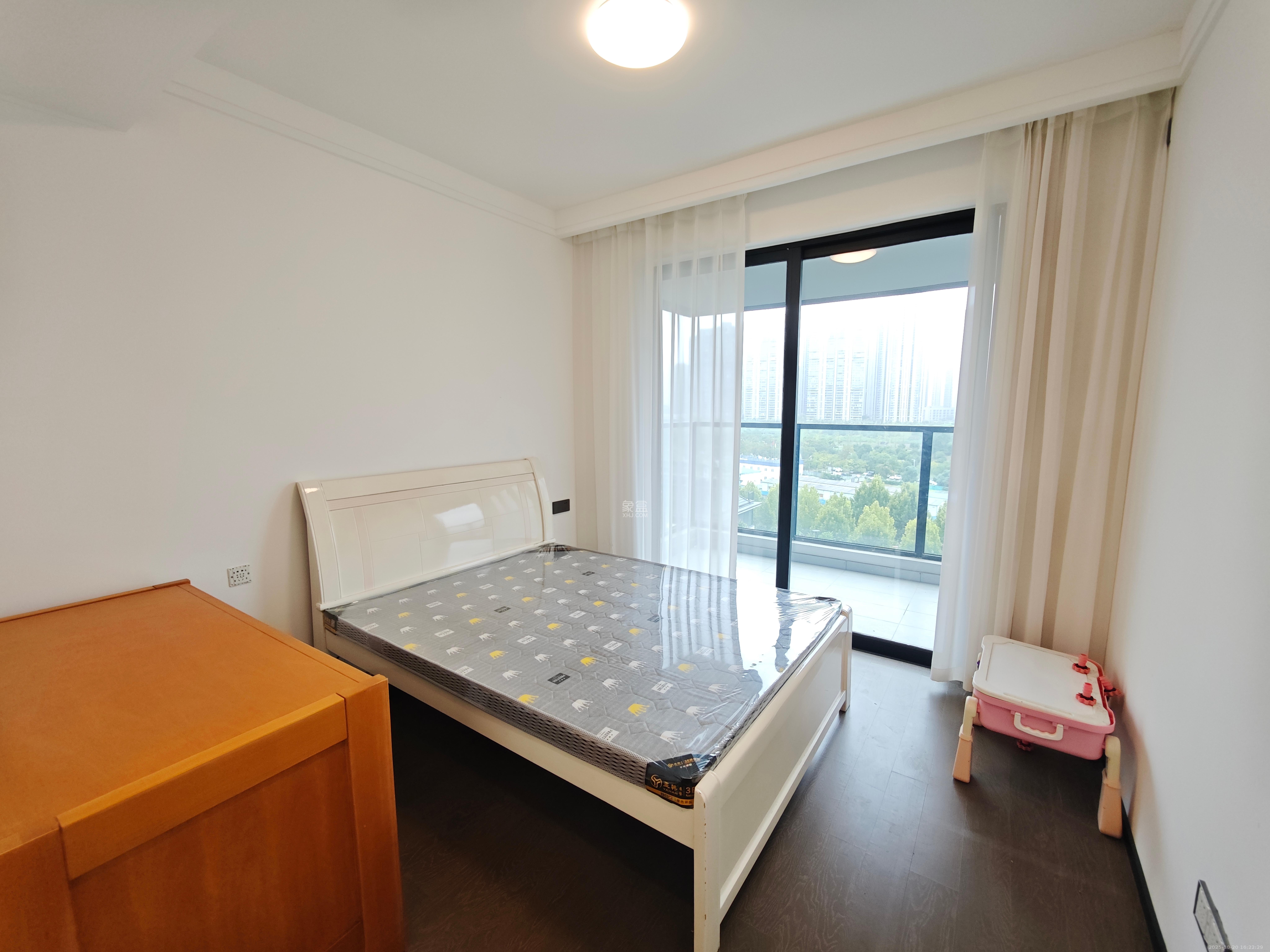 美的云樾  4室2厅3卫    4300.0元/月室内图